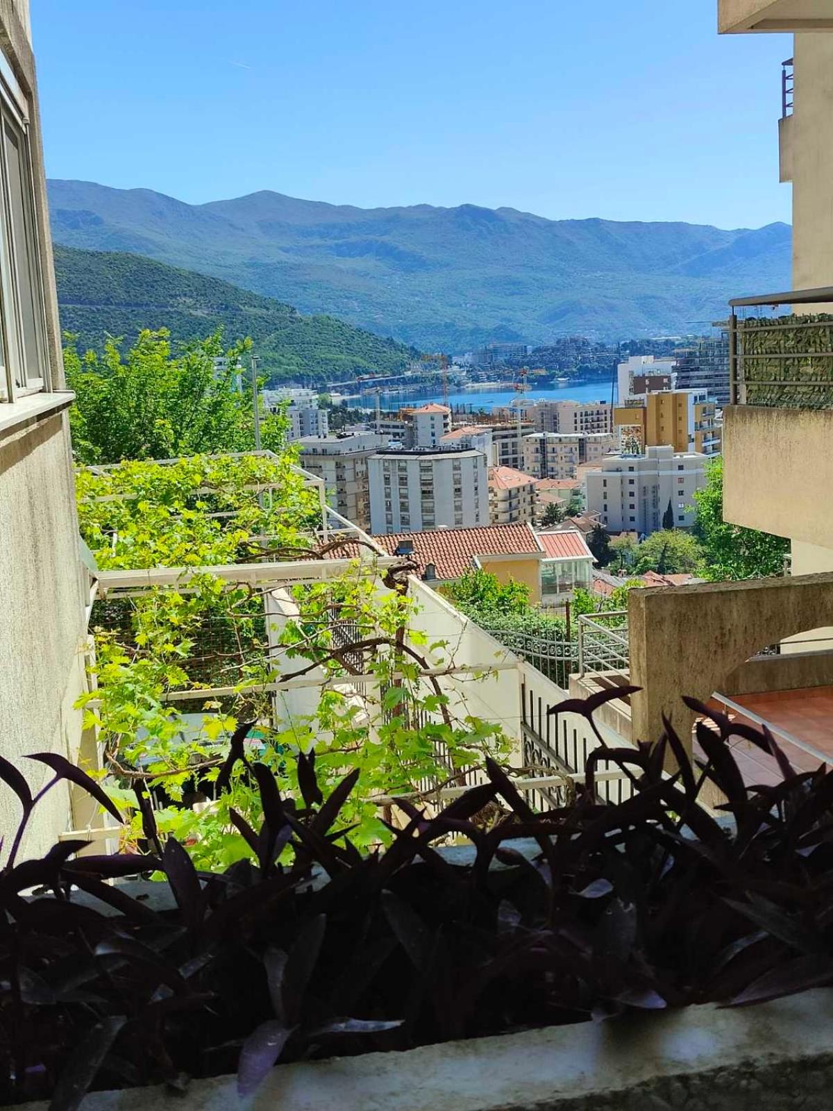 Cozy Apartment at Babin Do