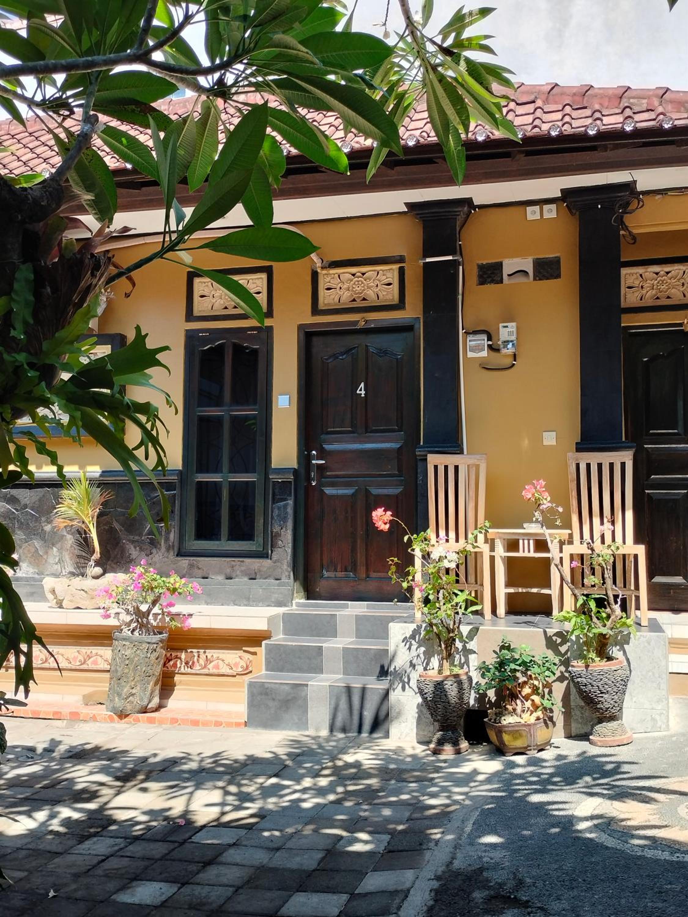 Tirtasuci House