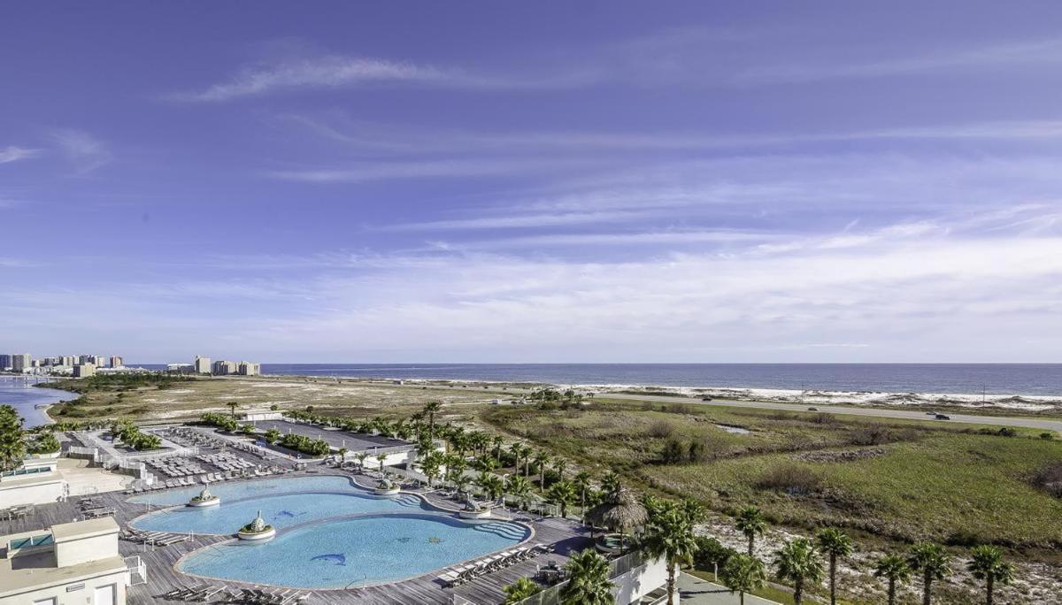 Caribe Resort 713C by Liquid Life view 3
