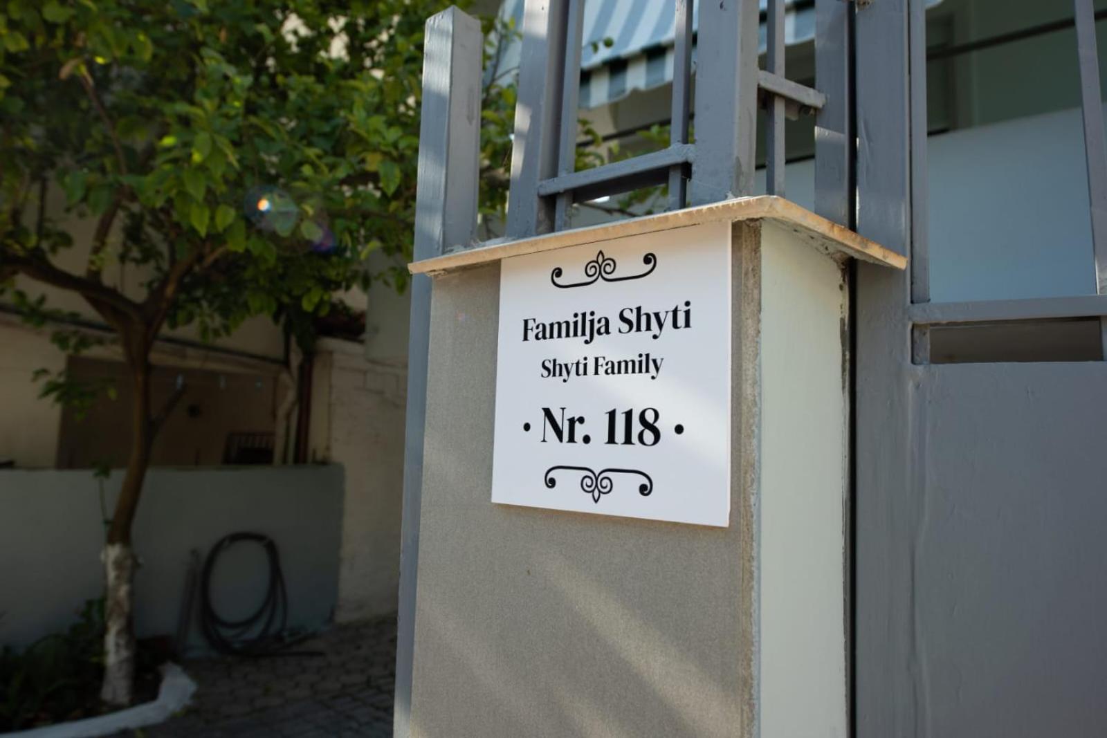 Vila Shyti