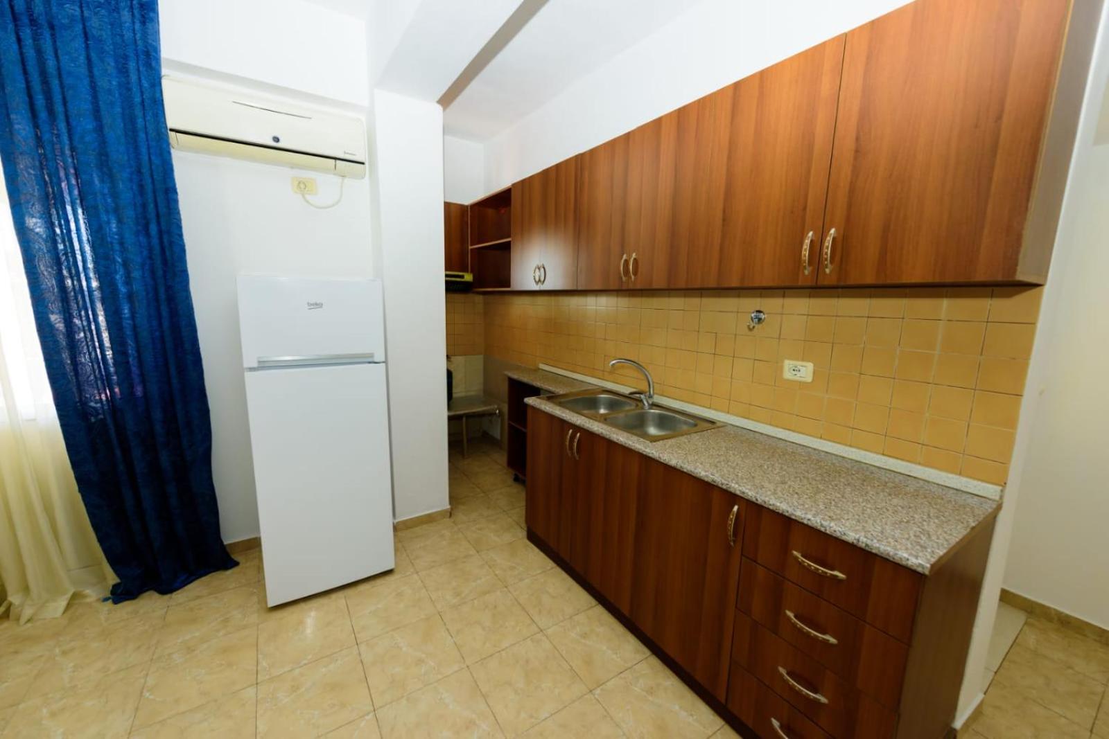 Vila Shyti