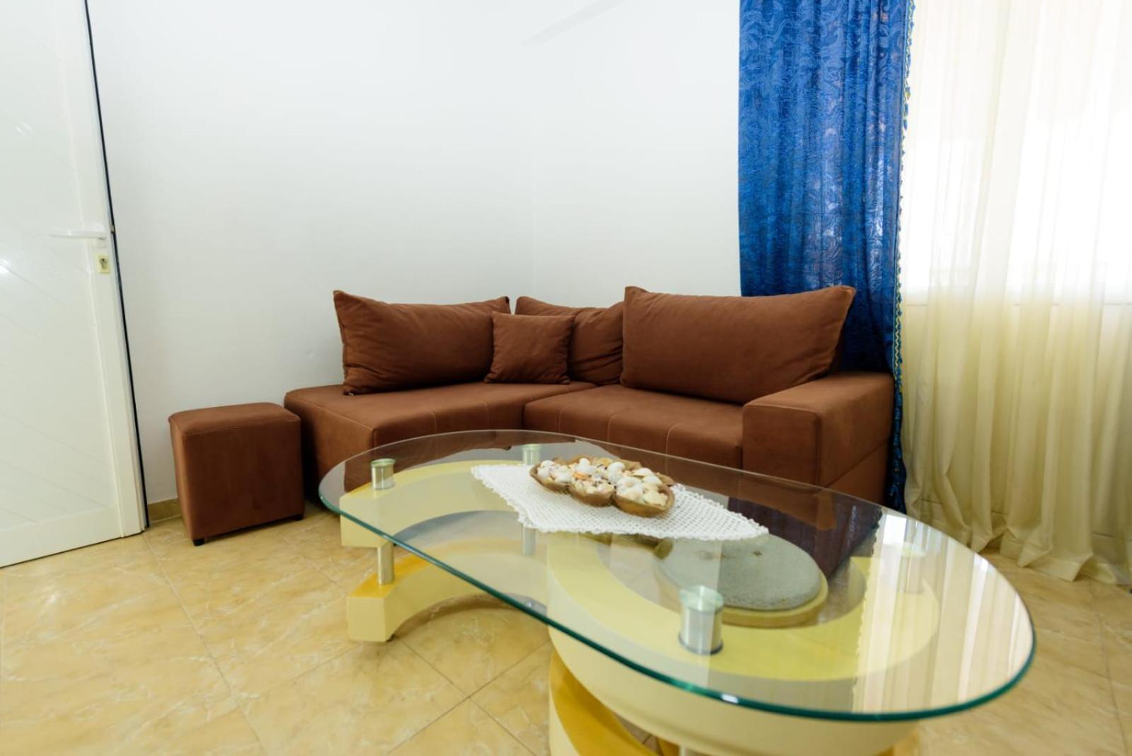 Vila Shyti