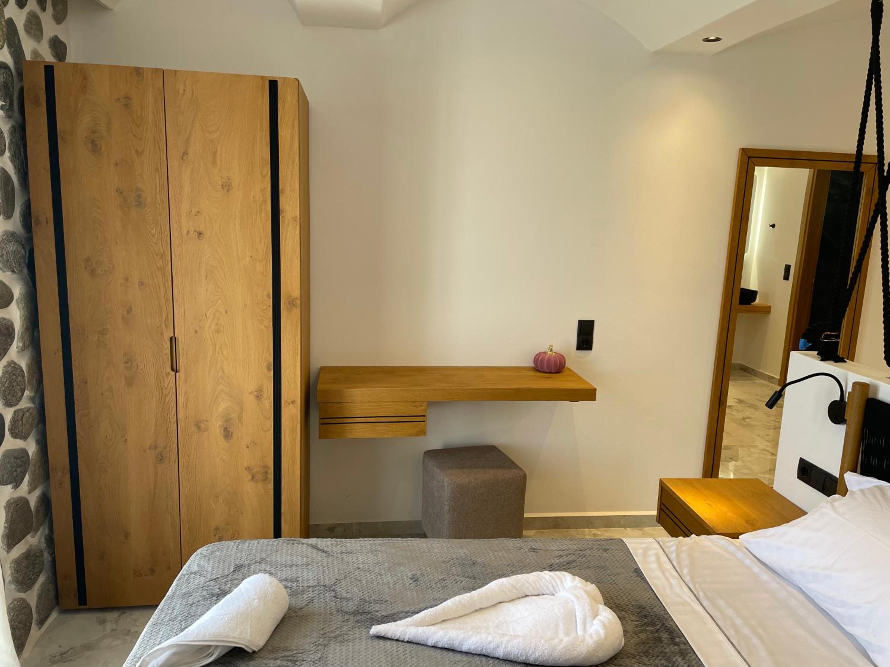 Latramys Suites