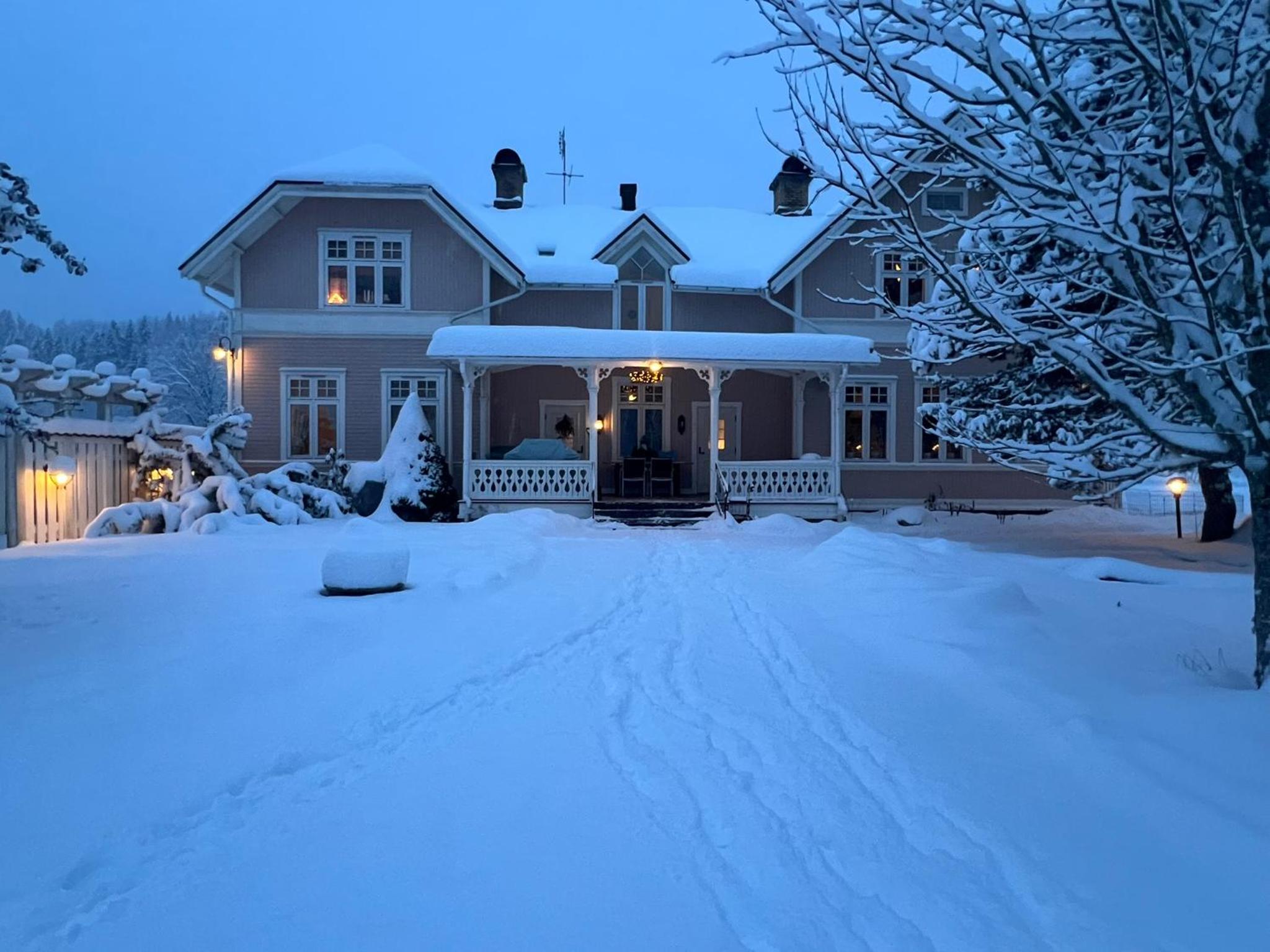 Rosa Huset Osebol