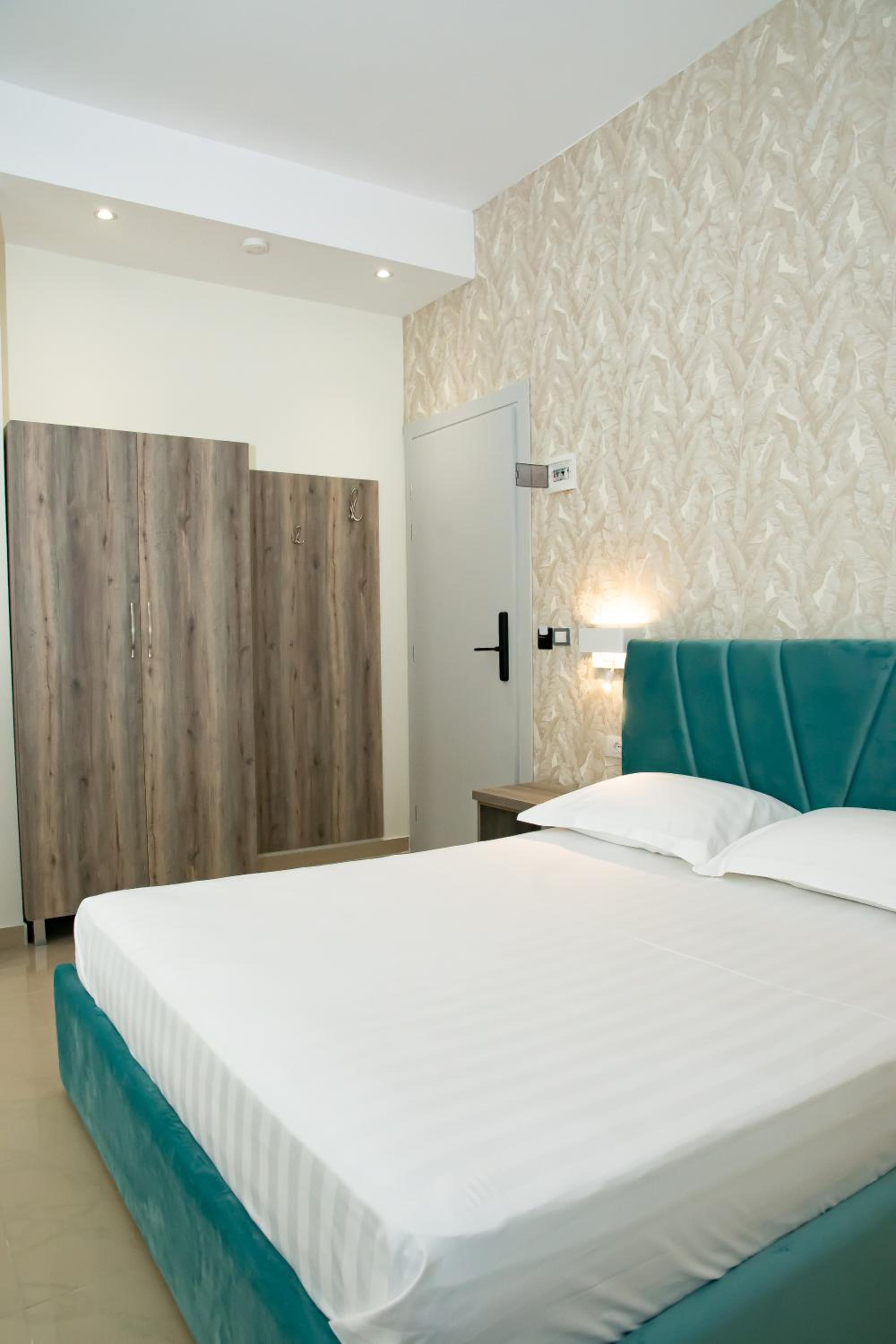 Alv Rent Rooms