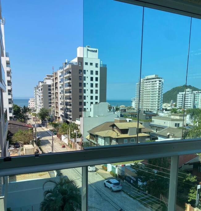 Apartamento super aconchegante na parte central da Brava, Compartilhado 1Q