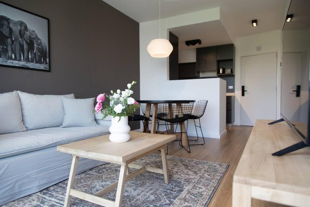 Frassia Beautiful Apartment