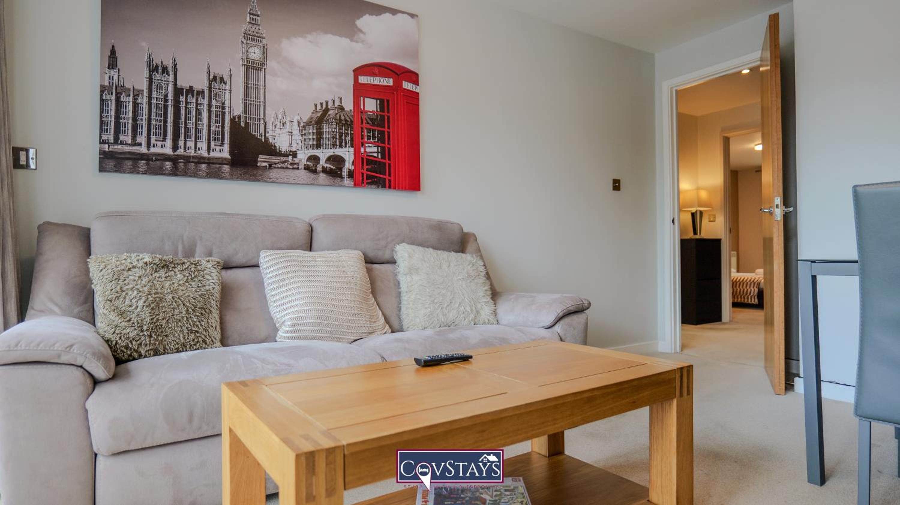 Triumph House - 3-bed 2-bath Apartment in Coventry City Centre by CovStays view 2
