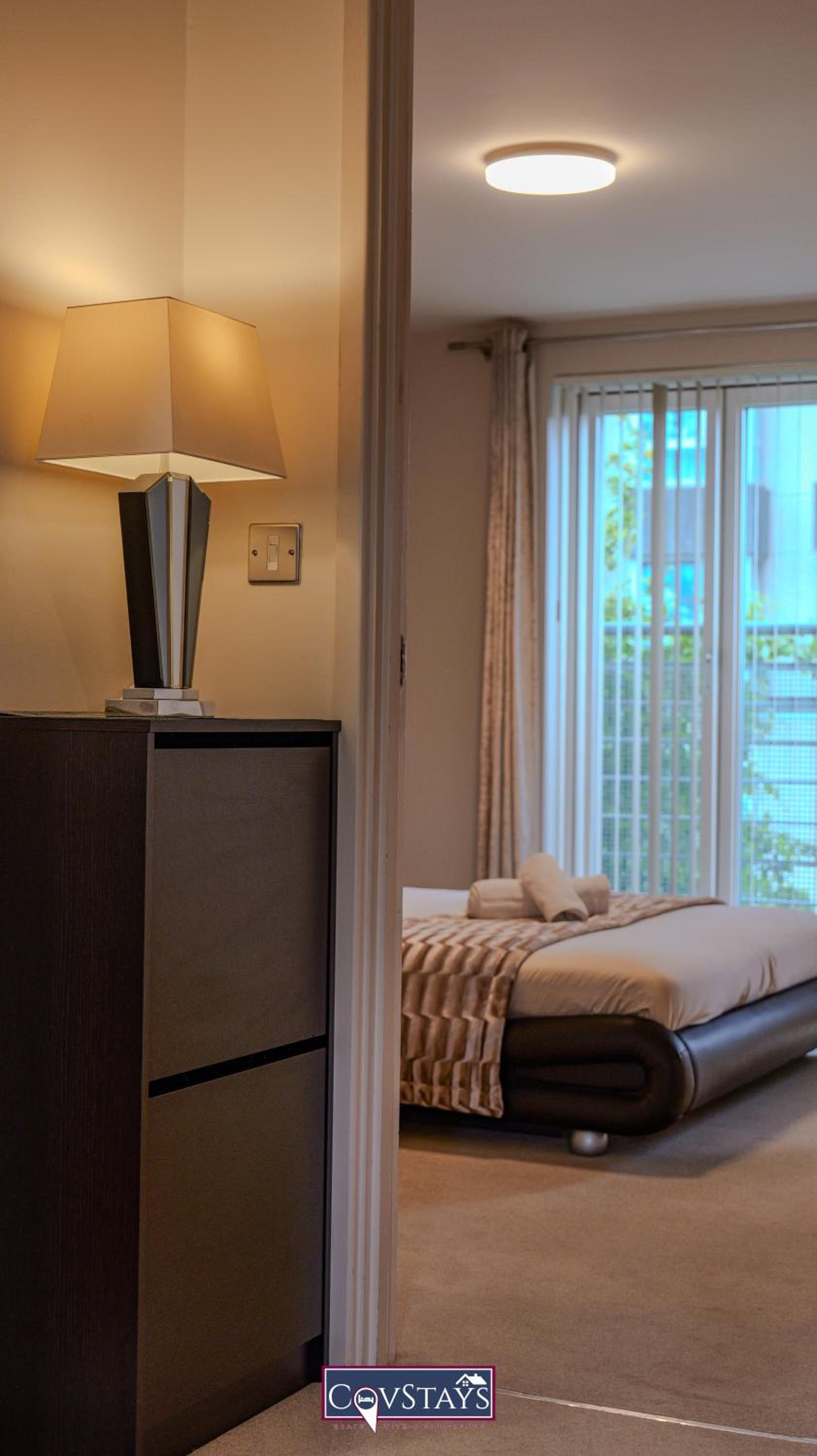 Triumph House - 3-bed 2-bath Apartment in Coventry City Centre by CovStays view 4