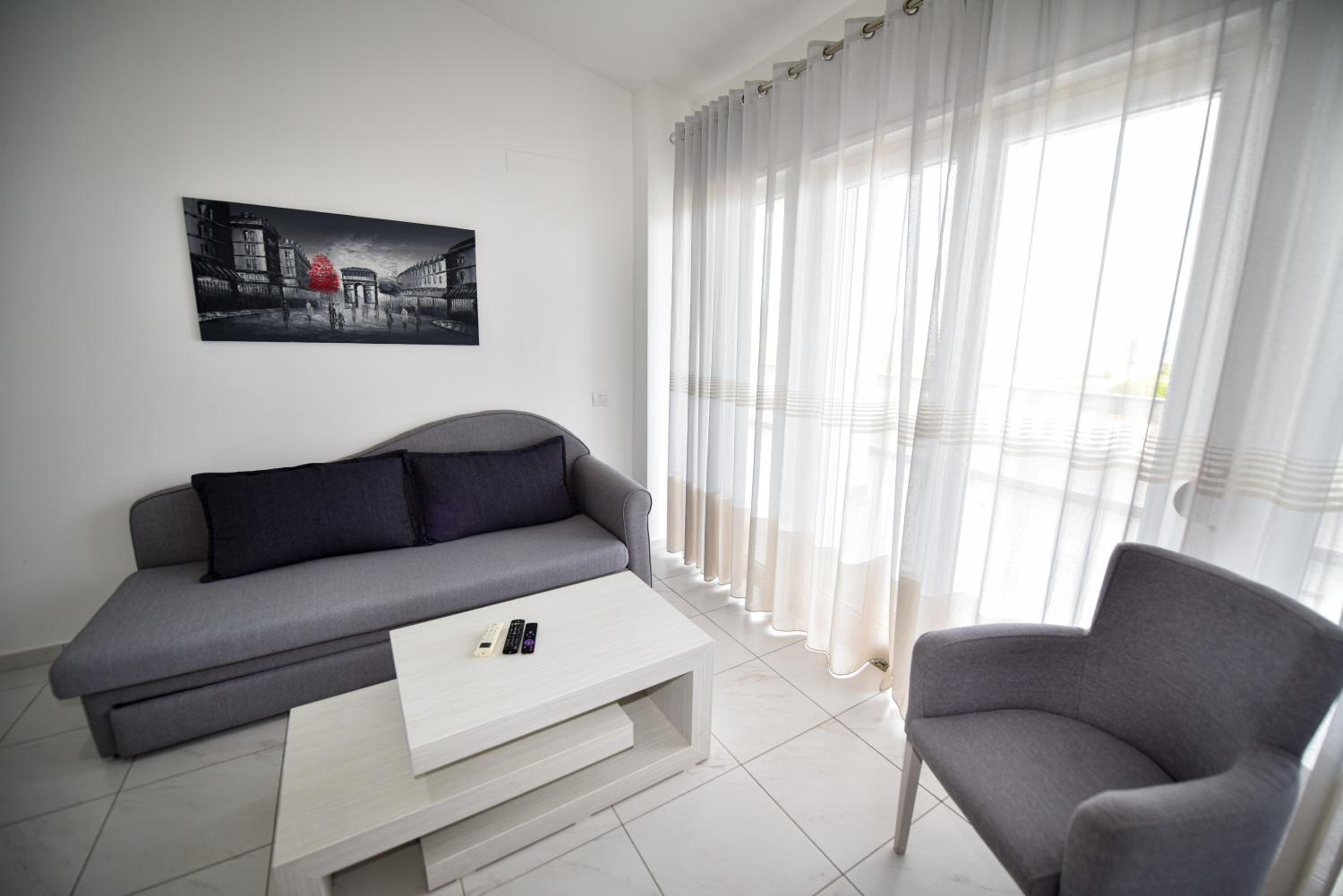 Apartment's Guraj Residence