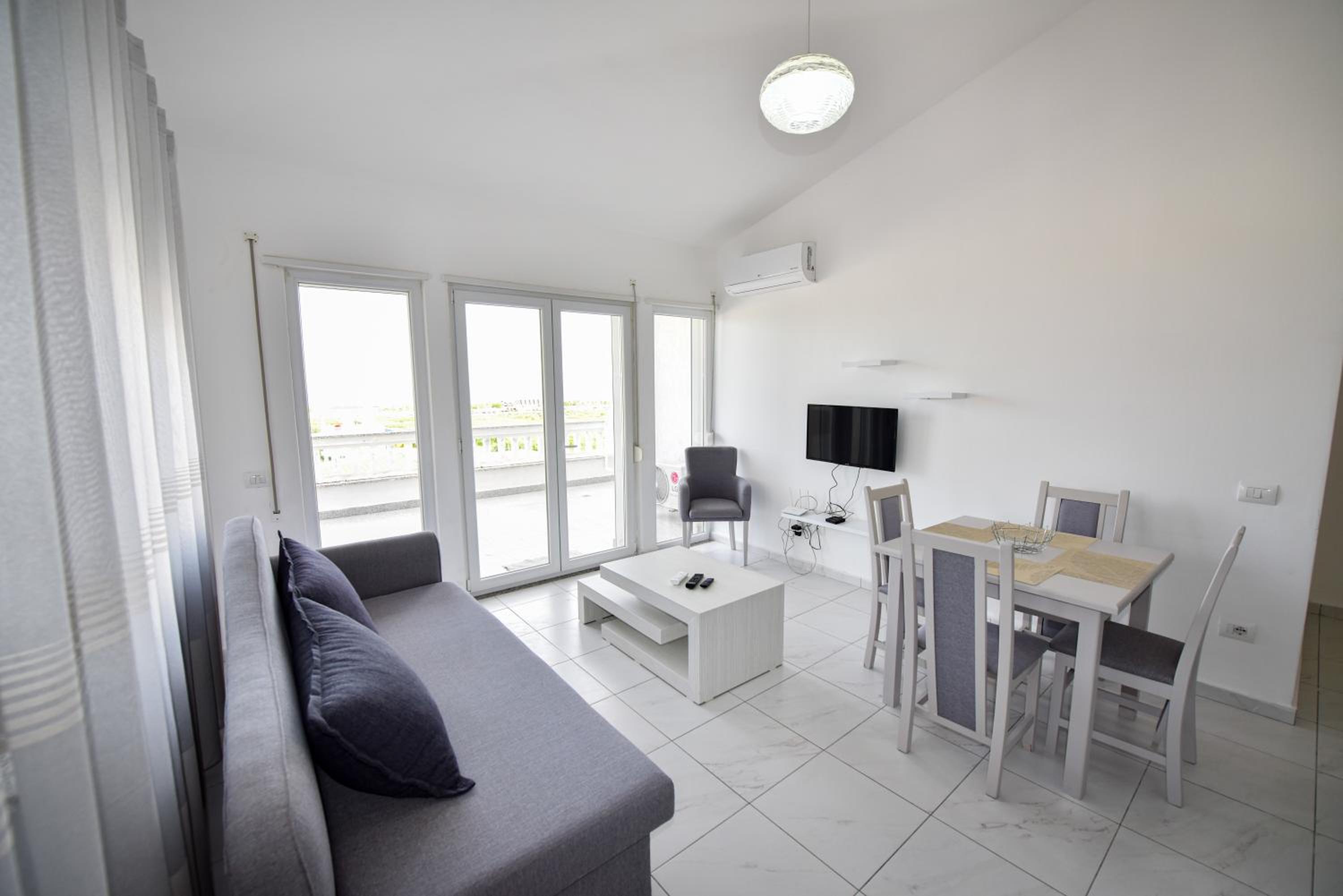 Apartment's Guraj Residence