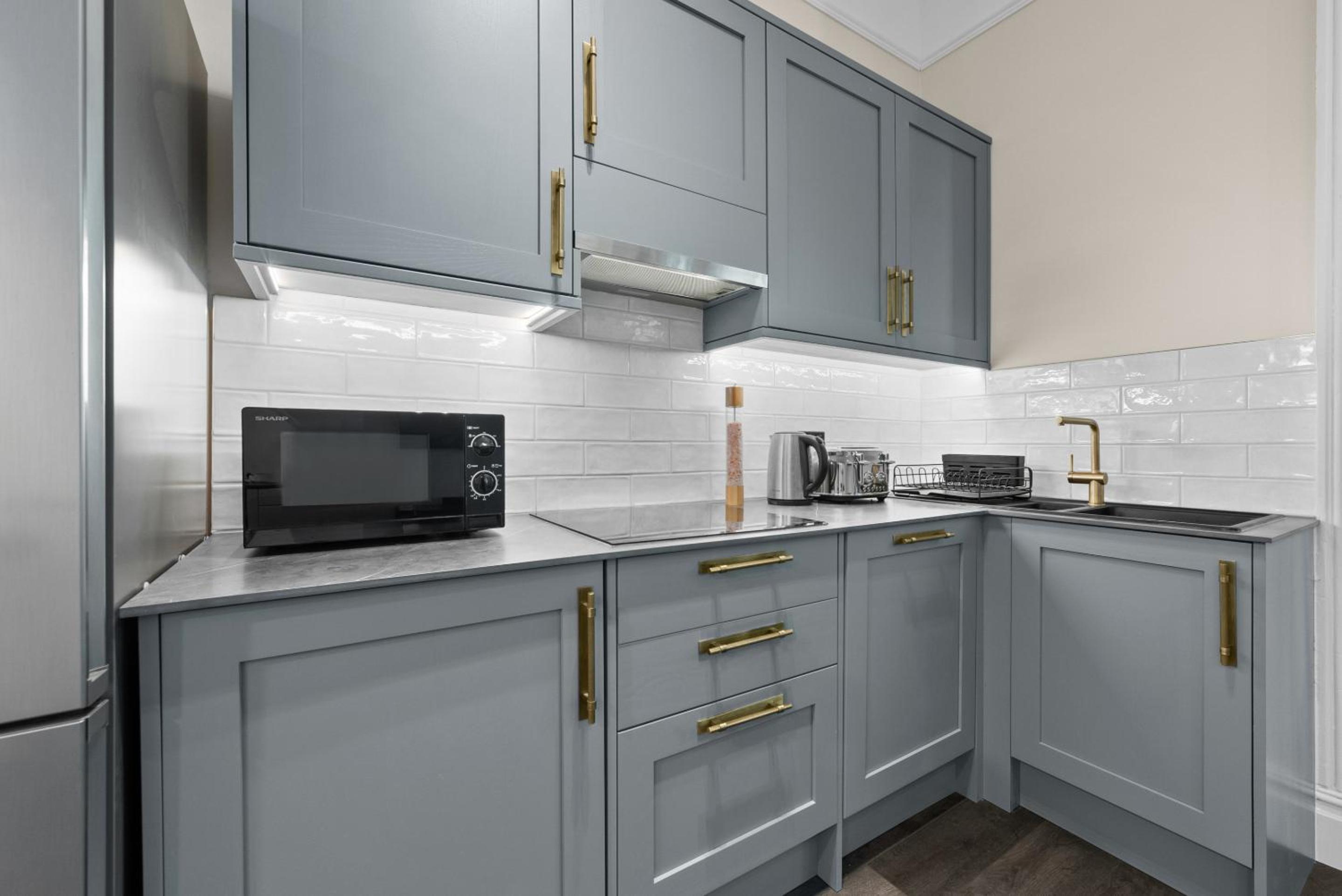 VICHY - The Hampstead Star | Prime Location
