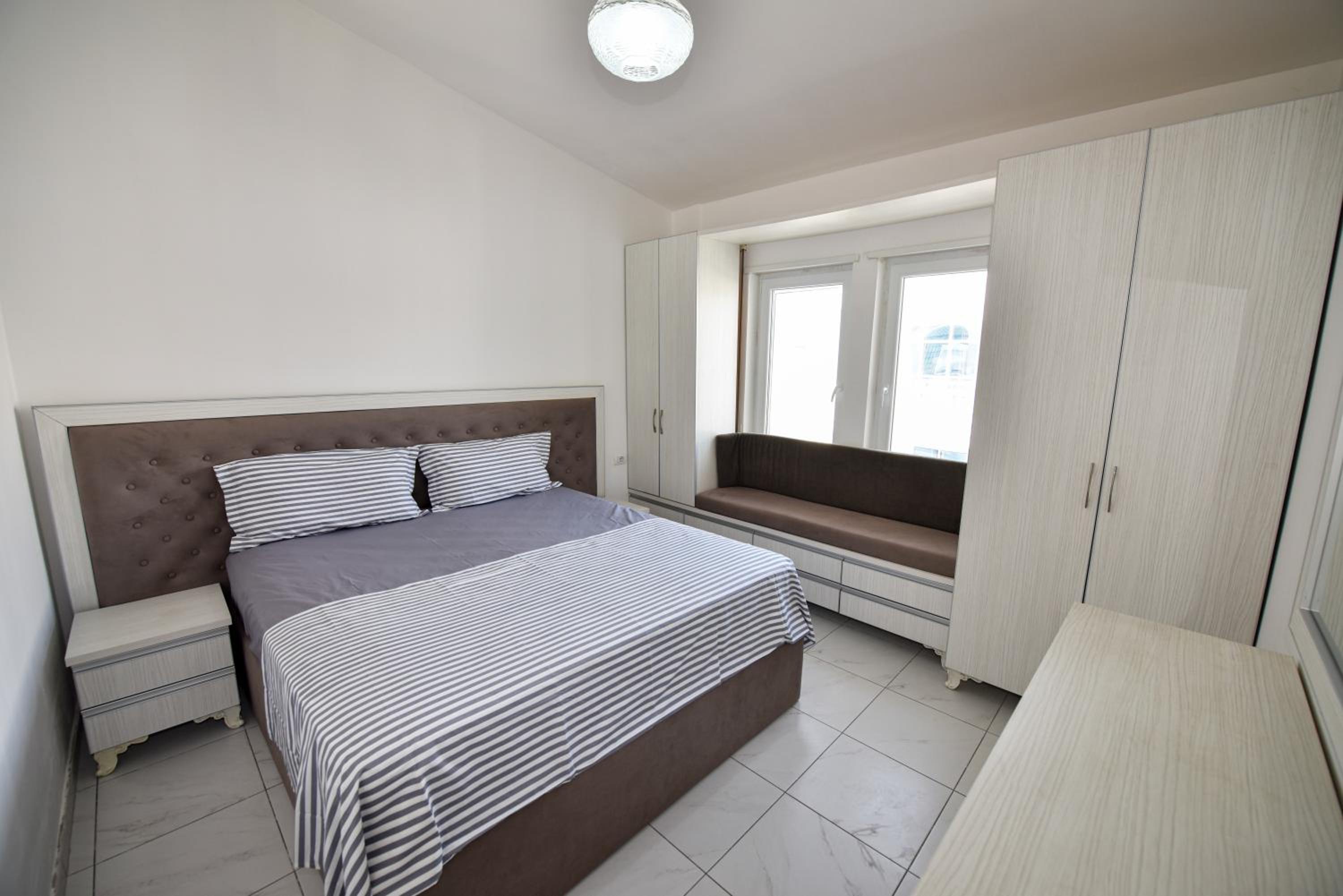 Apartment's Guraj Residence