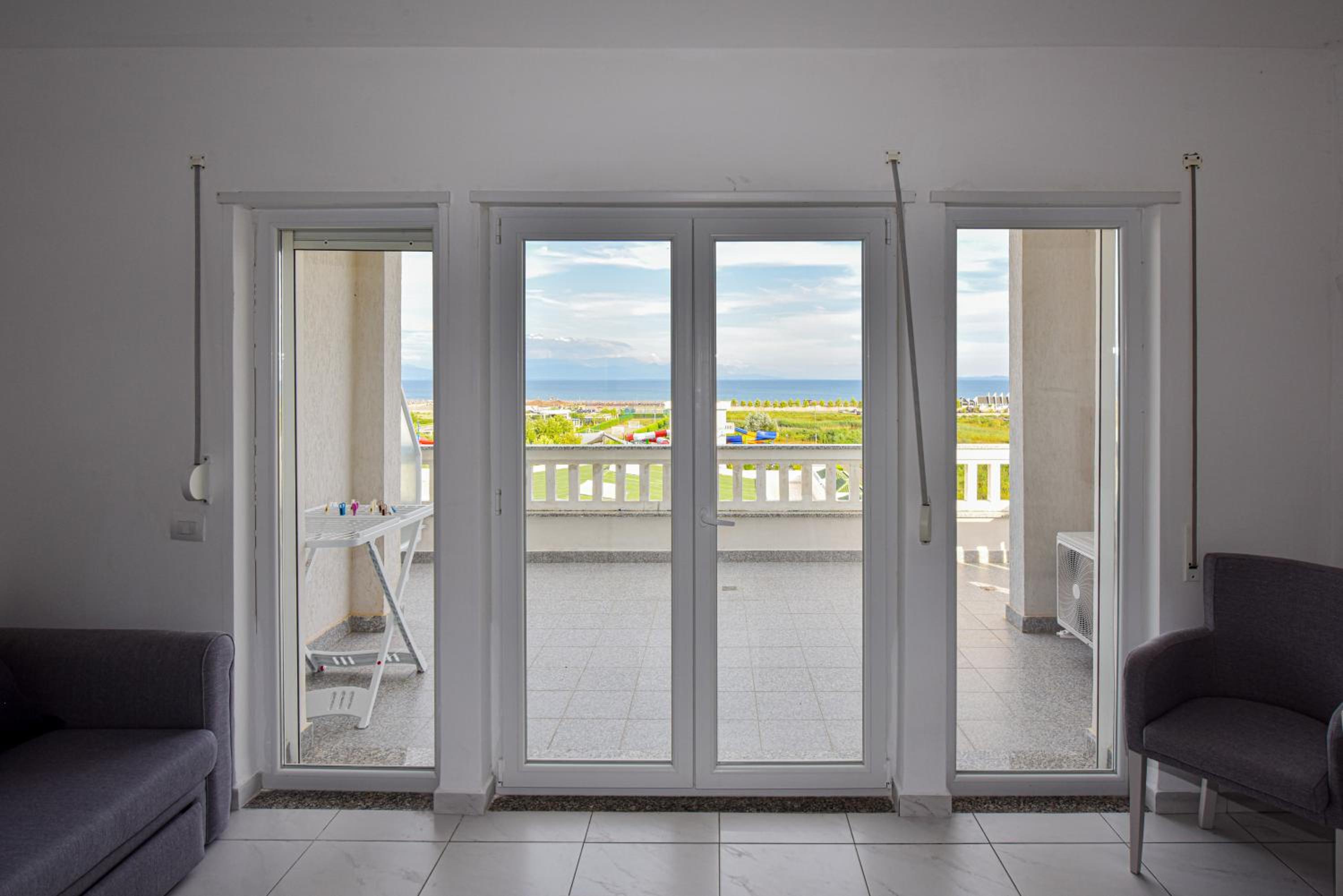Apartment's Guraj Residence
