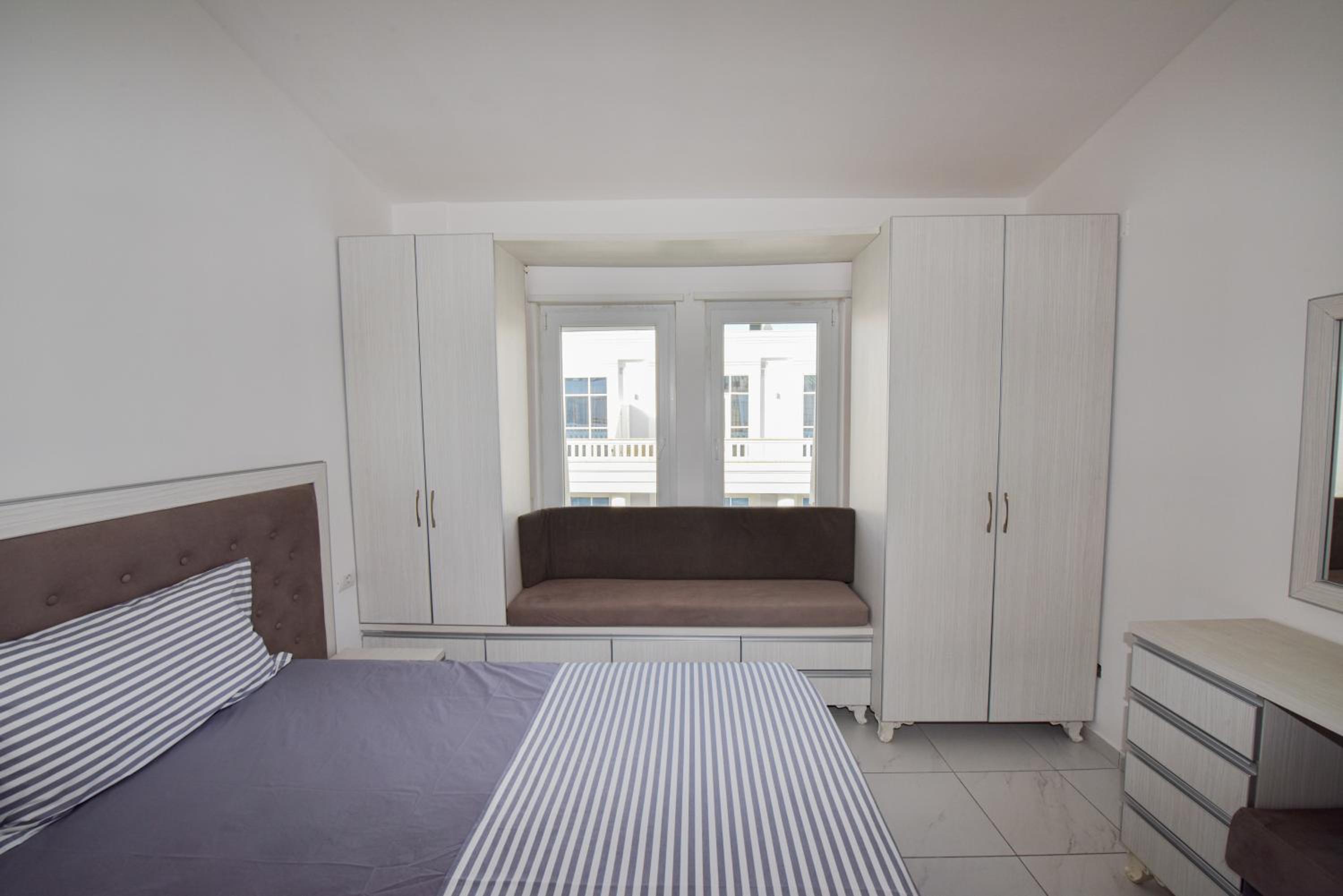 Apartment's Guraj Residence