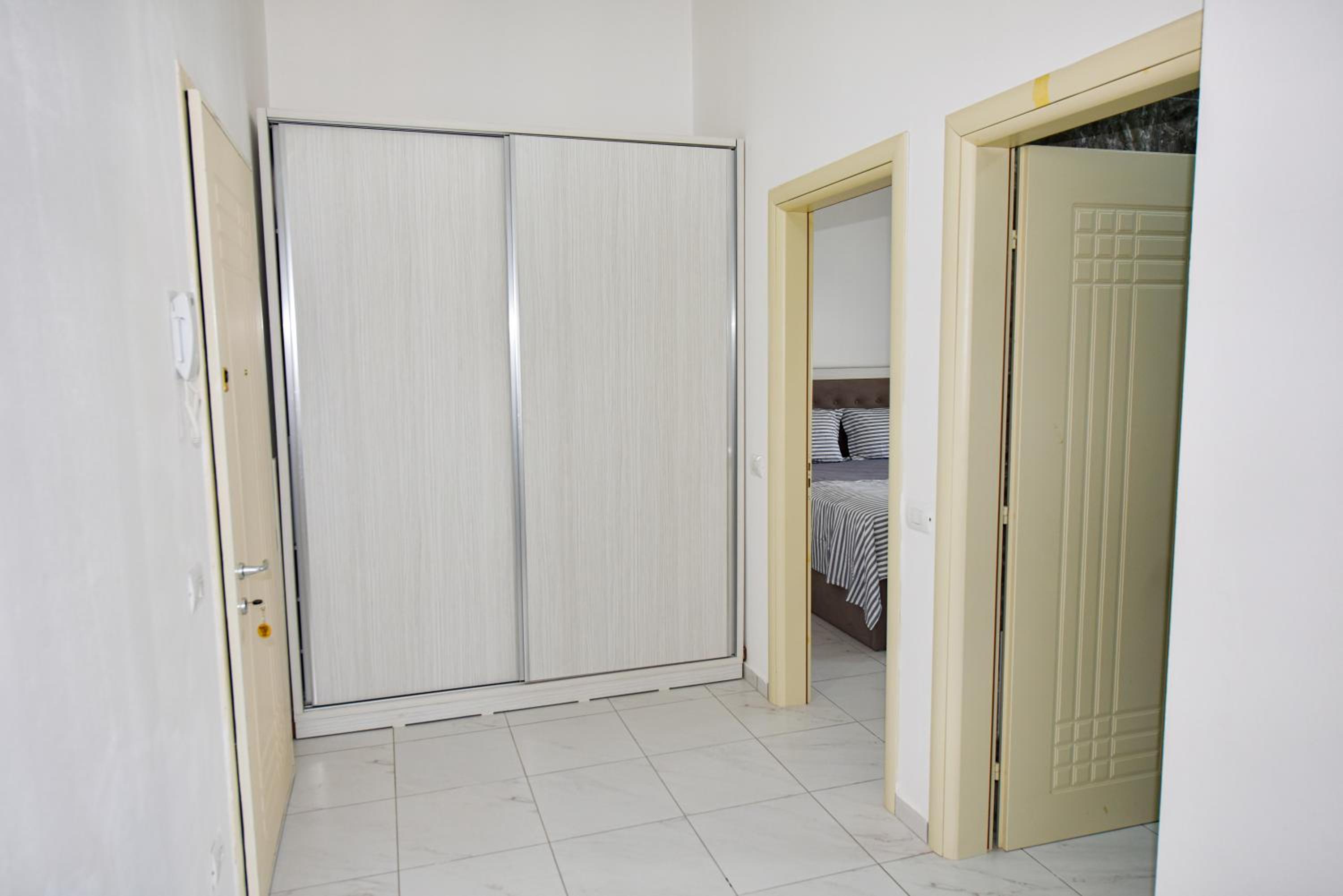 Apartment's Guraj Residence