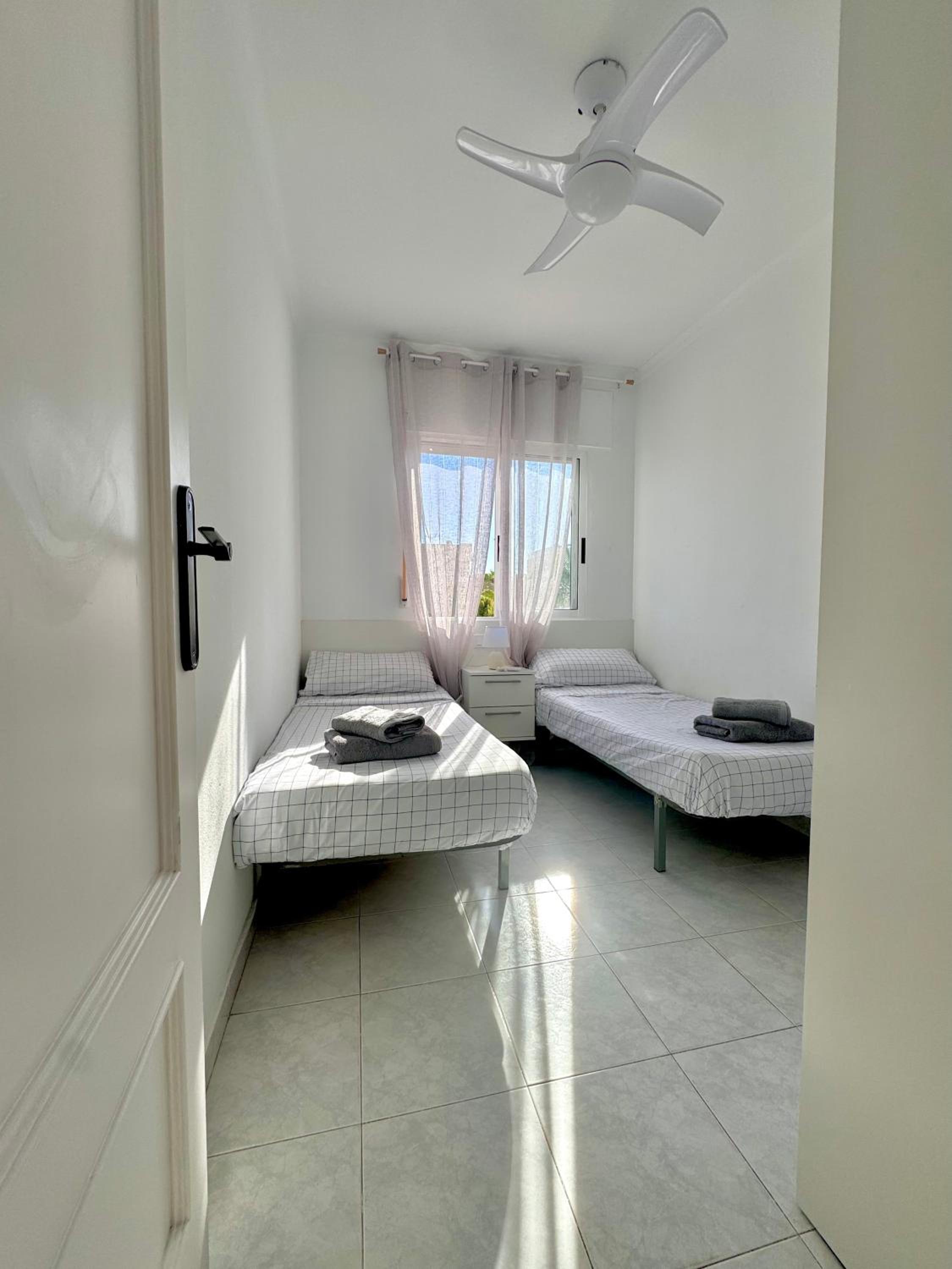 Apartment with big swimming pool in La Mata, Torrevieja view 5