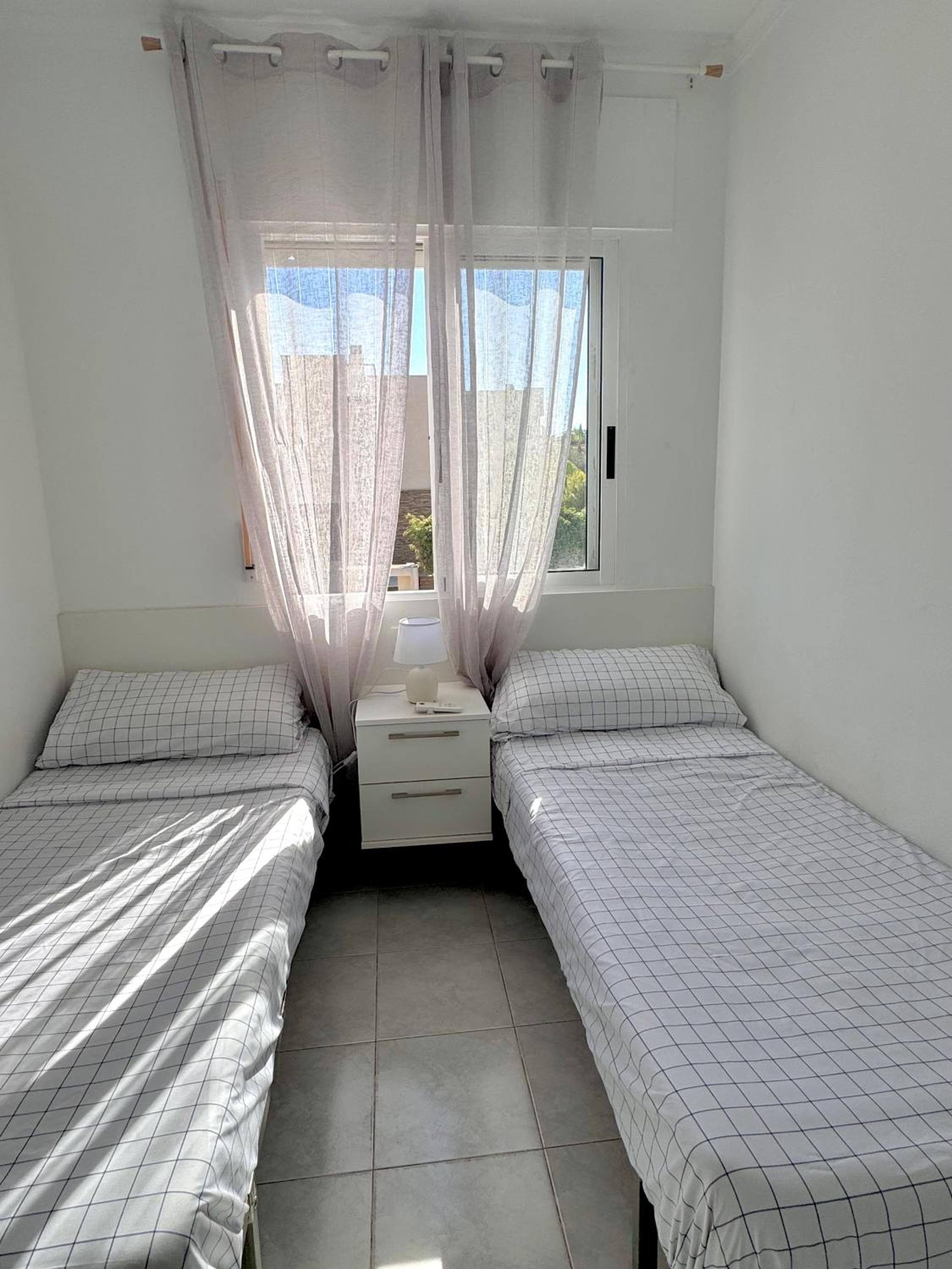 Apartment with big swimming pool in La Mata, Torrevieja view 4