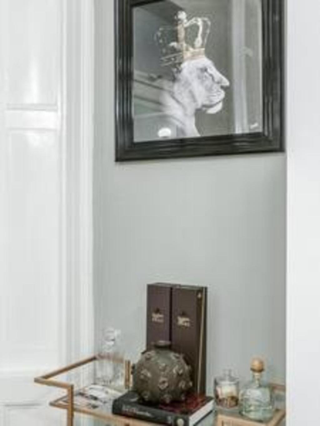 Beautiful refurbished 2bed2bath next to Hyde Park