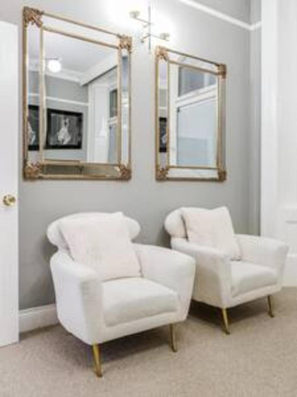 Beautiful refurbished 2bed2bath next to Hyde Park