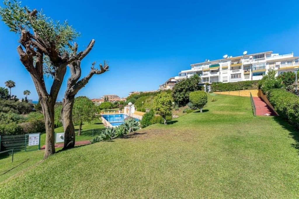 Faro VII Cozy and Unique apartment with Pool Sea Views, 7 minutes walking from the Sea in Mijas Costa & Fuengirola view 3