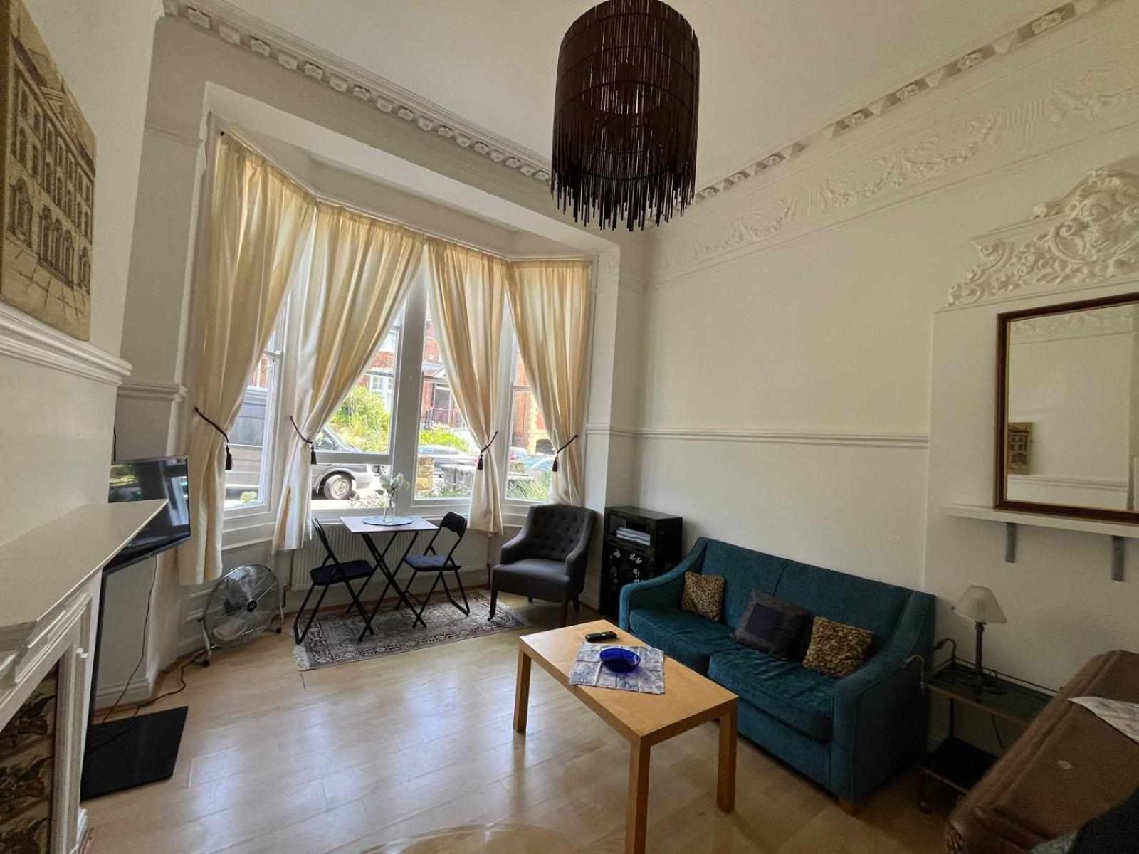 Delightful One Bed Victorian Flat view 5