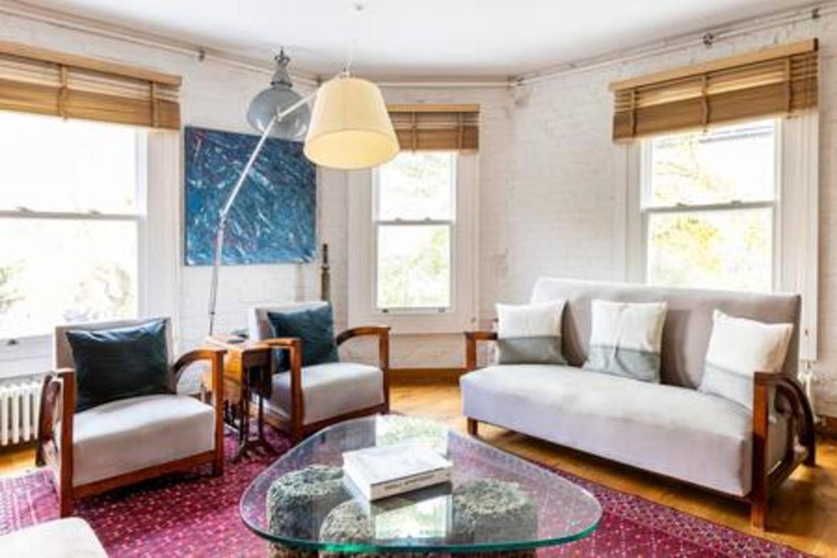 Experience London in amazing reconverted Gin house