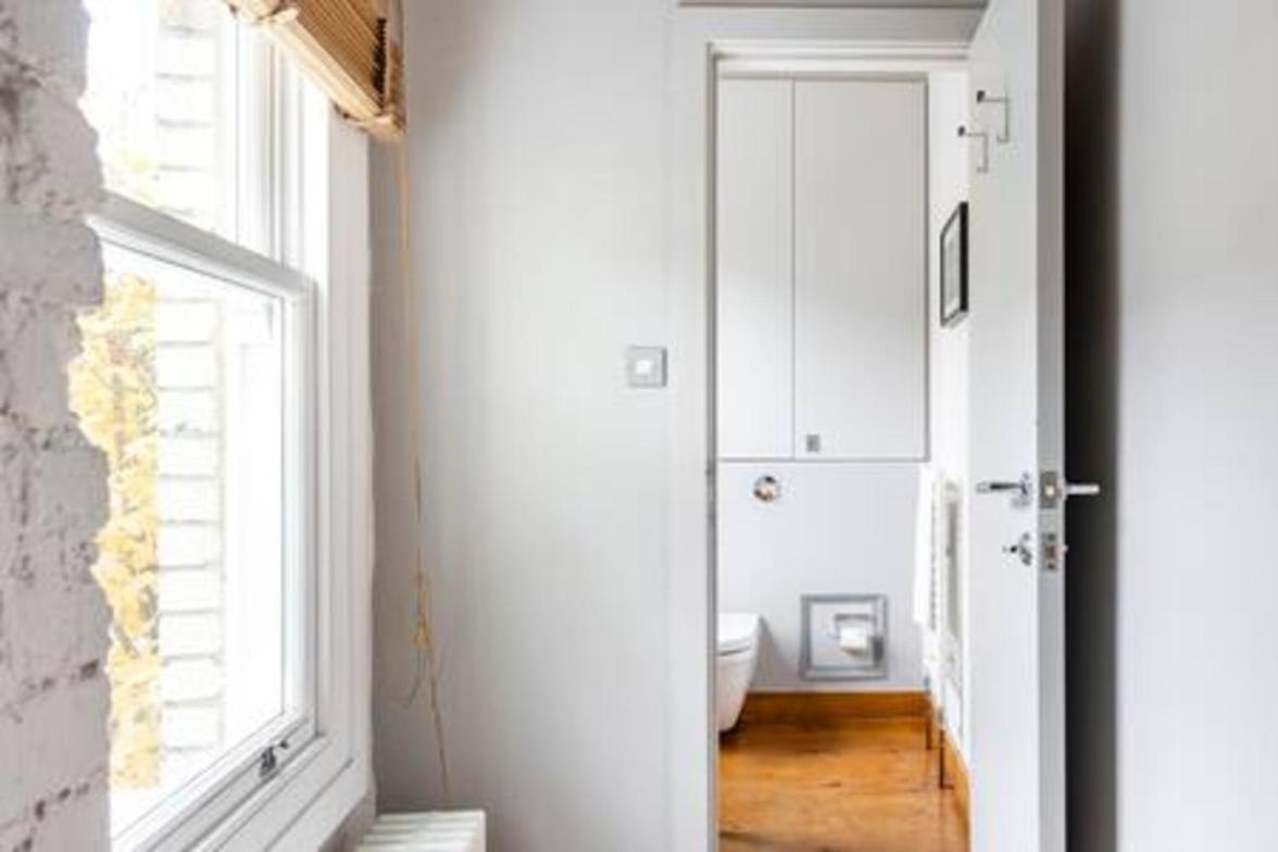 Experience London in amazing reconverted Gin house