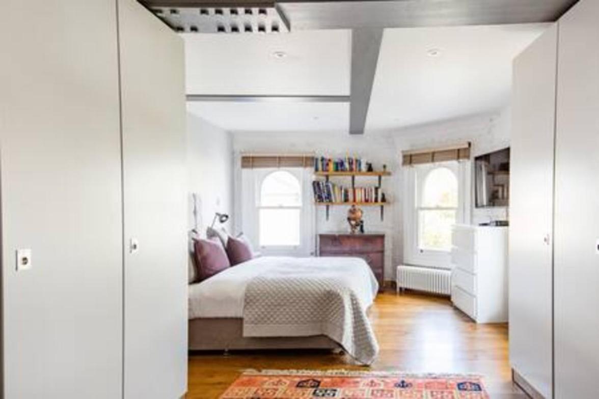 Experience London in amazing reconverted Gin house