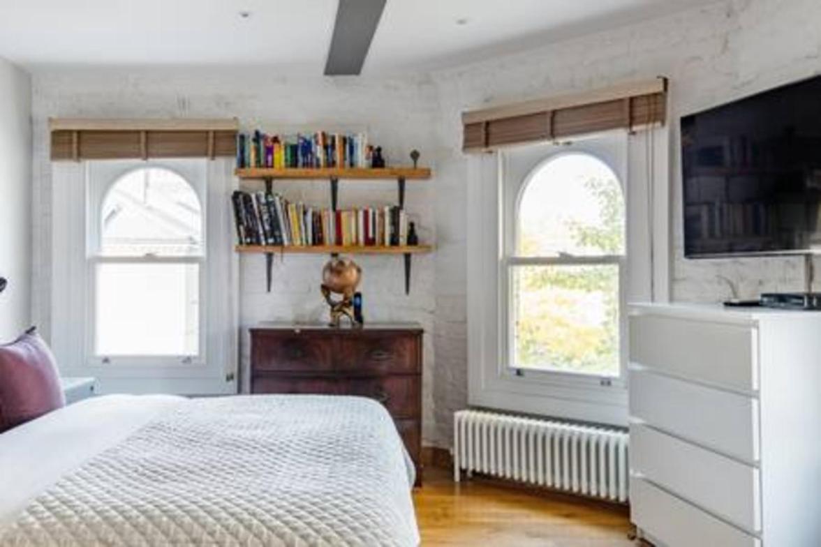 Experience London in amazing reconverted Gin house