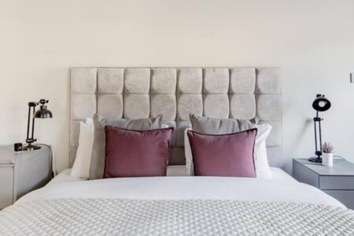 Experience London in amazing reconverted Gin house
