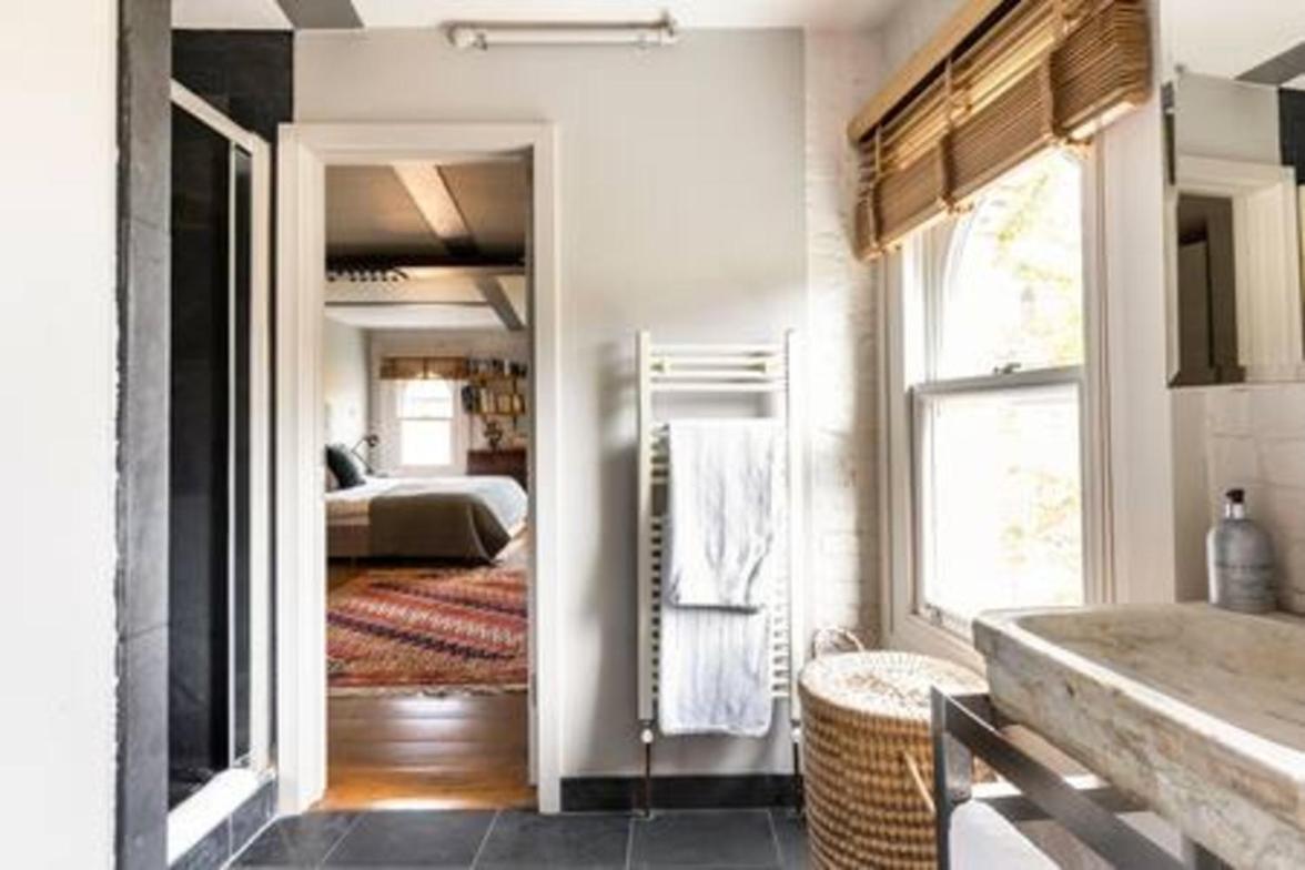 Experience London in amazing reconverted Gin house