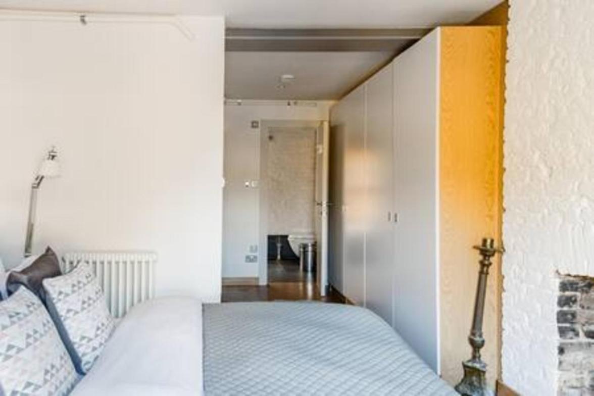 Experience London in amazing reconverted Gin house
