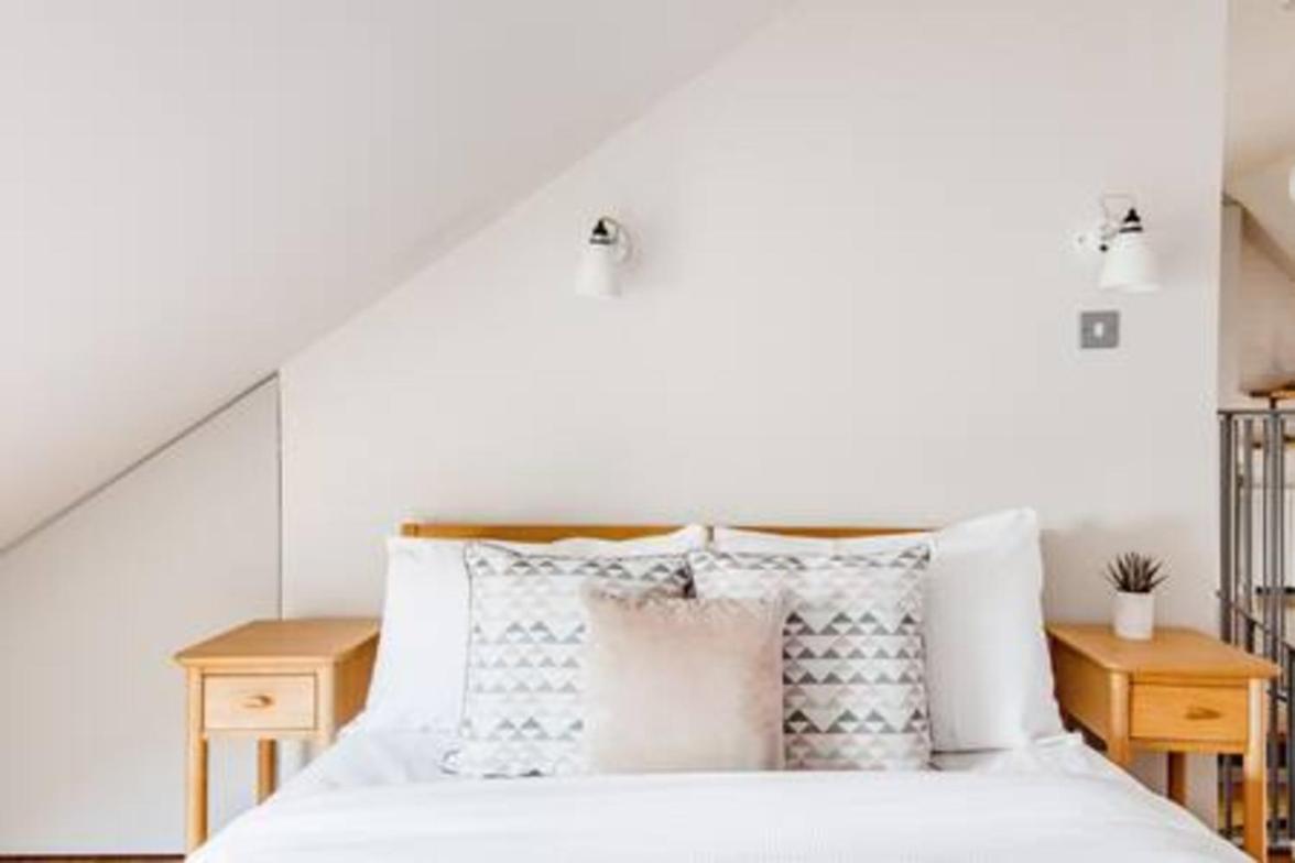 Experience London in amazing reconverted Gin house
