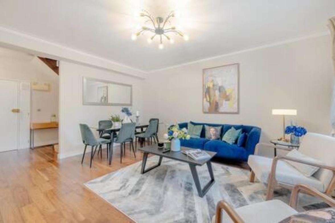 Top location - spacious 2bed in front of Hyde Park