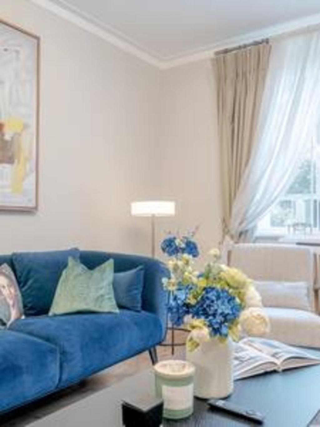 Top location - spacious 2bed in front of Hyde Park