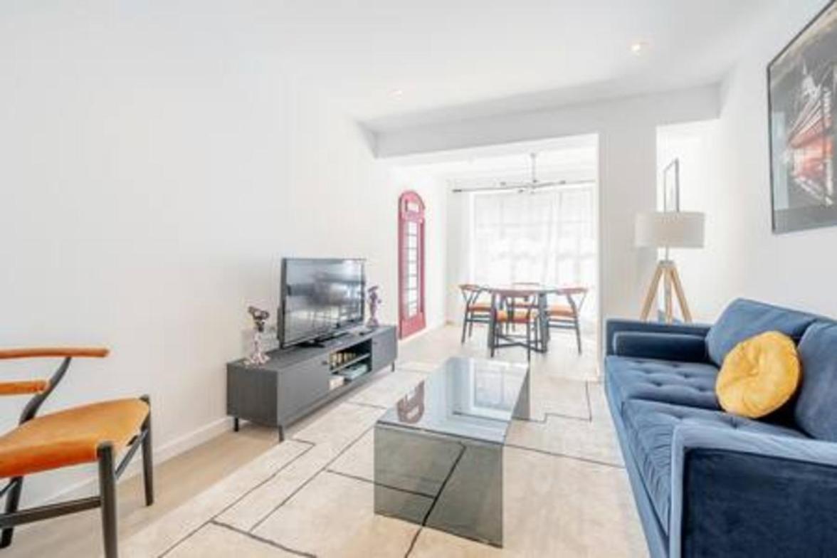 Brand-new 2bed in fantastic east London location