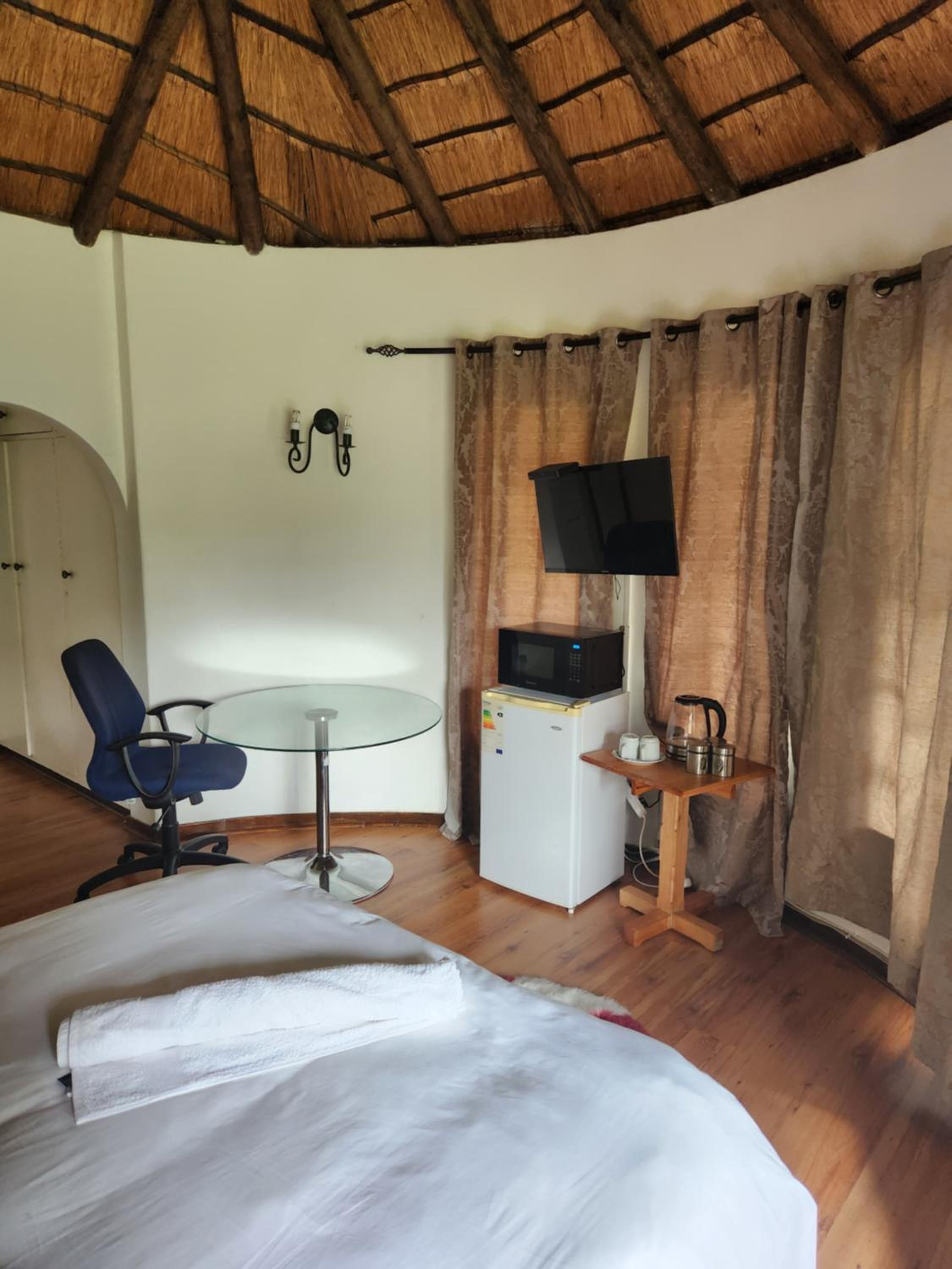 Valley Inn Guest House, Accommodation 17 Elizabeth Ave, Rivonia, Sandton, 2191 view 5