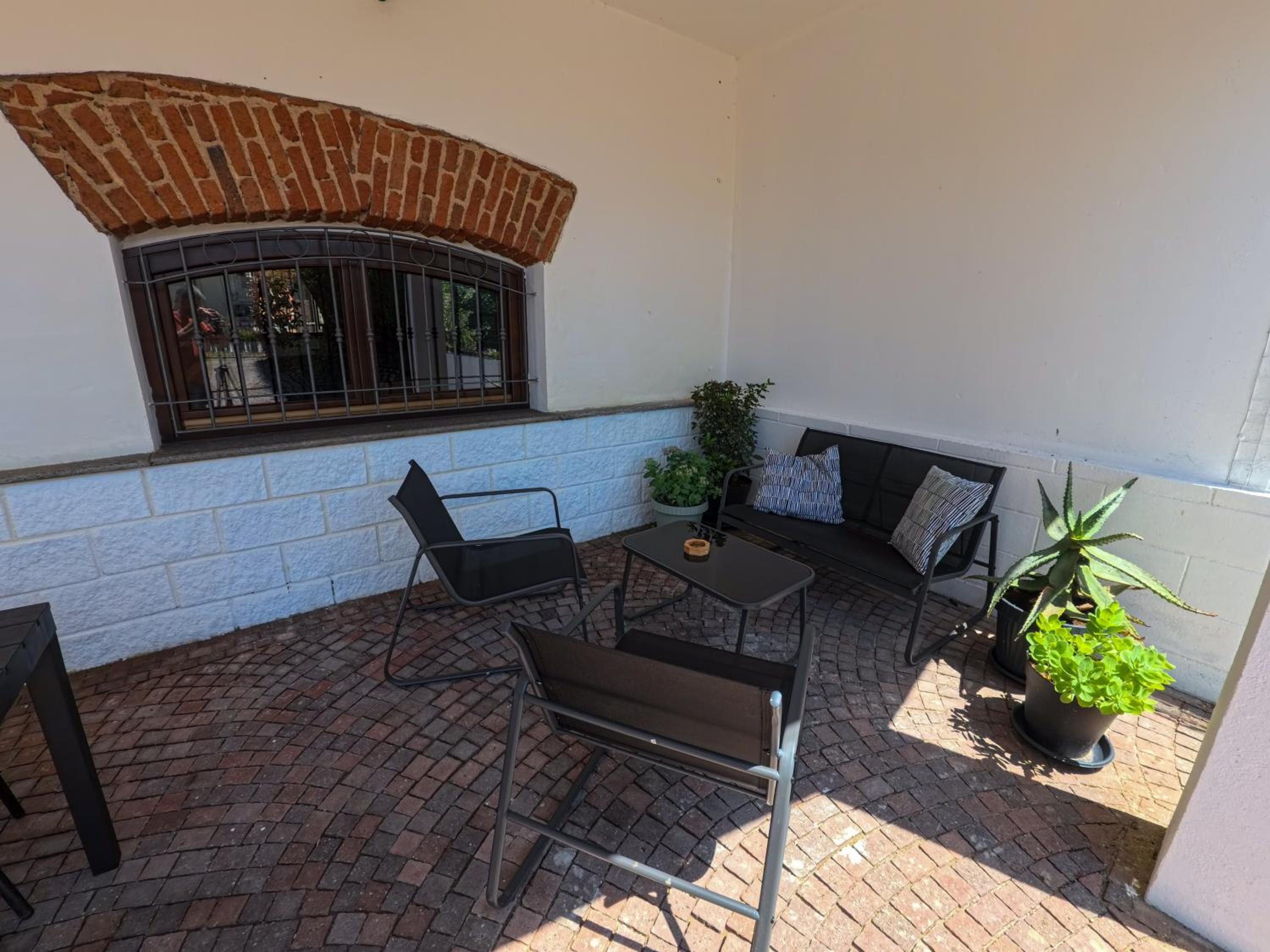 Villa con terrazzo e cortile privato 200m2 pet friendly view 4