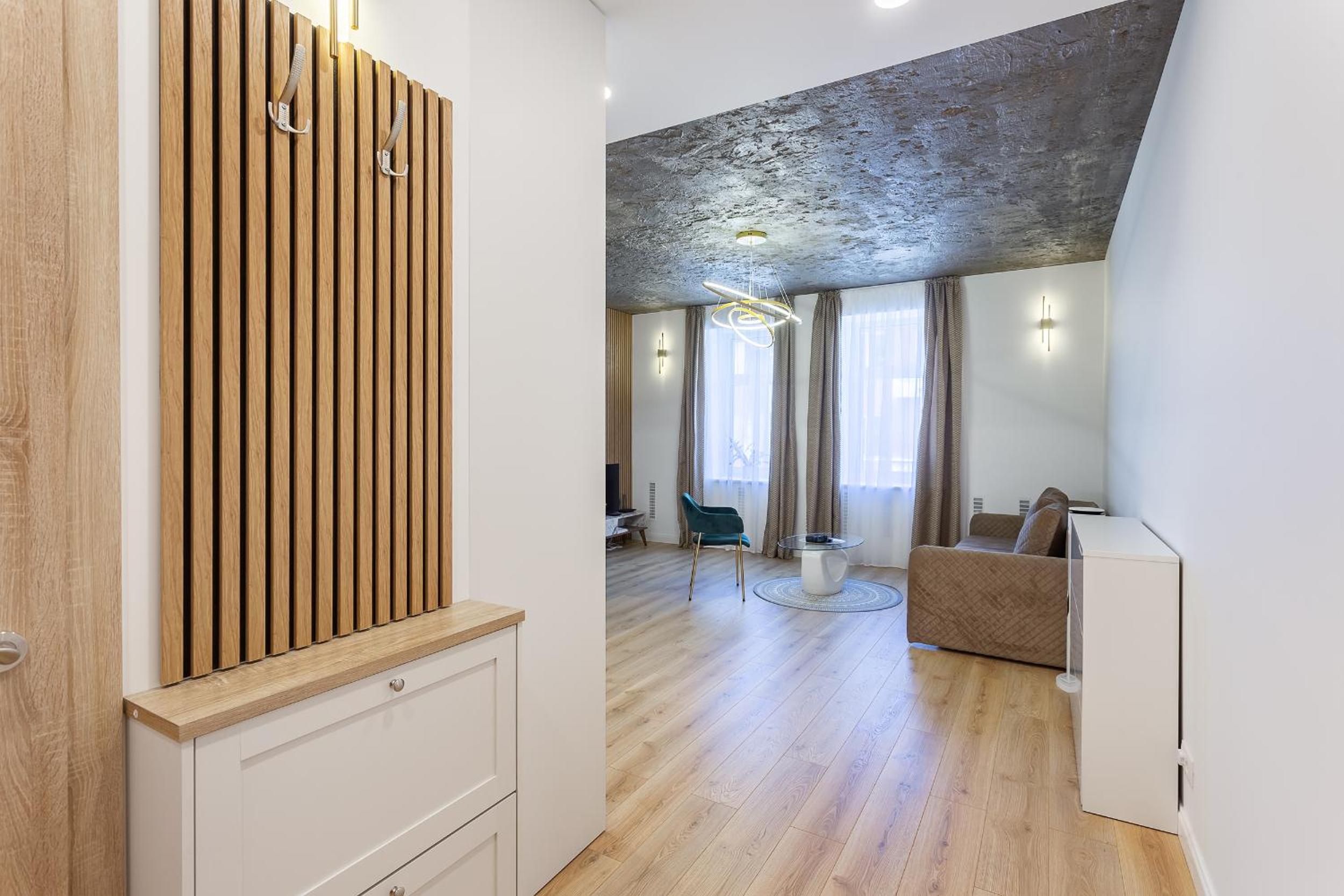 Lunar Luxury Appartment Boulevard View High Street view 5