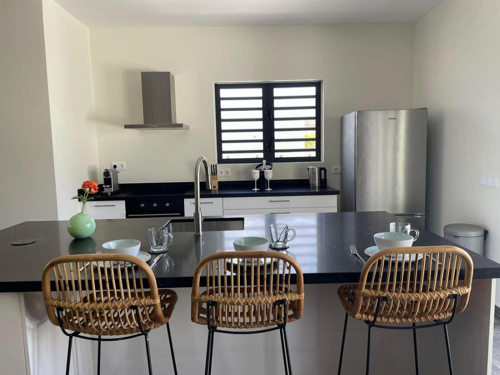 Villa Jasmijn with private pool, Mambo Beach