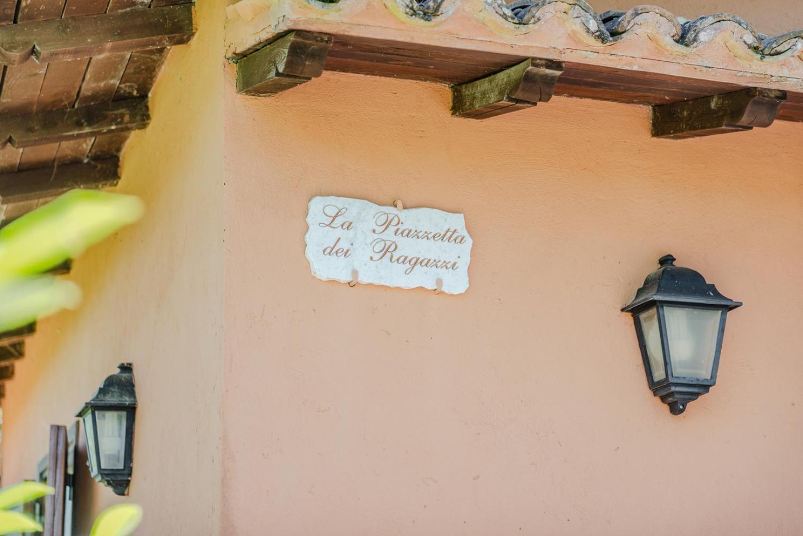 Il Borgo nel bosco