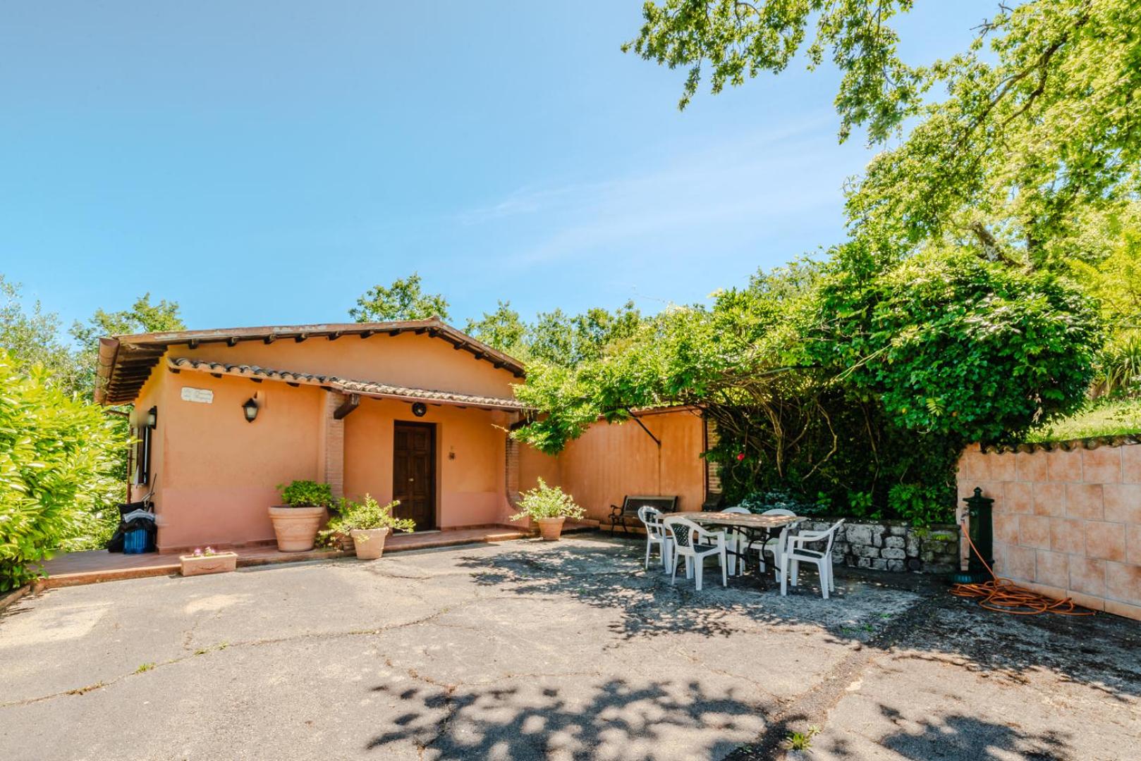 Il Borgo nel bosco