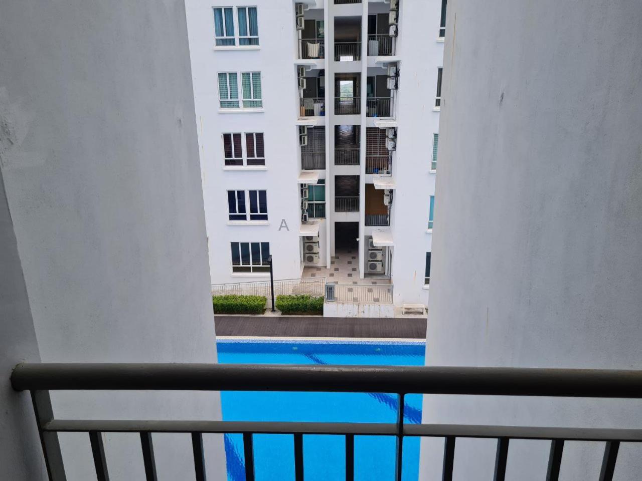 Kyu Residence lMÜSLIM HOMESTAYl at Bangi Gateway Service Apartment photo 5