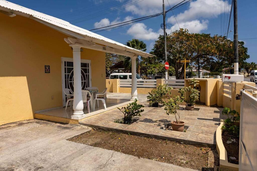 Oceanfront 3 Bedroom house