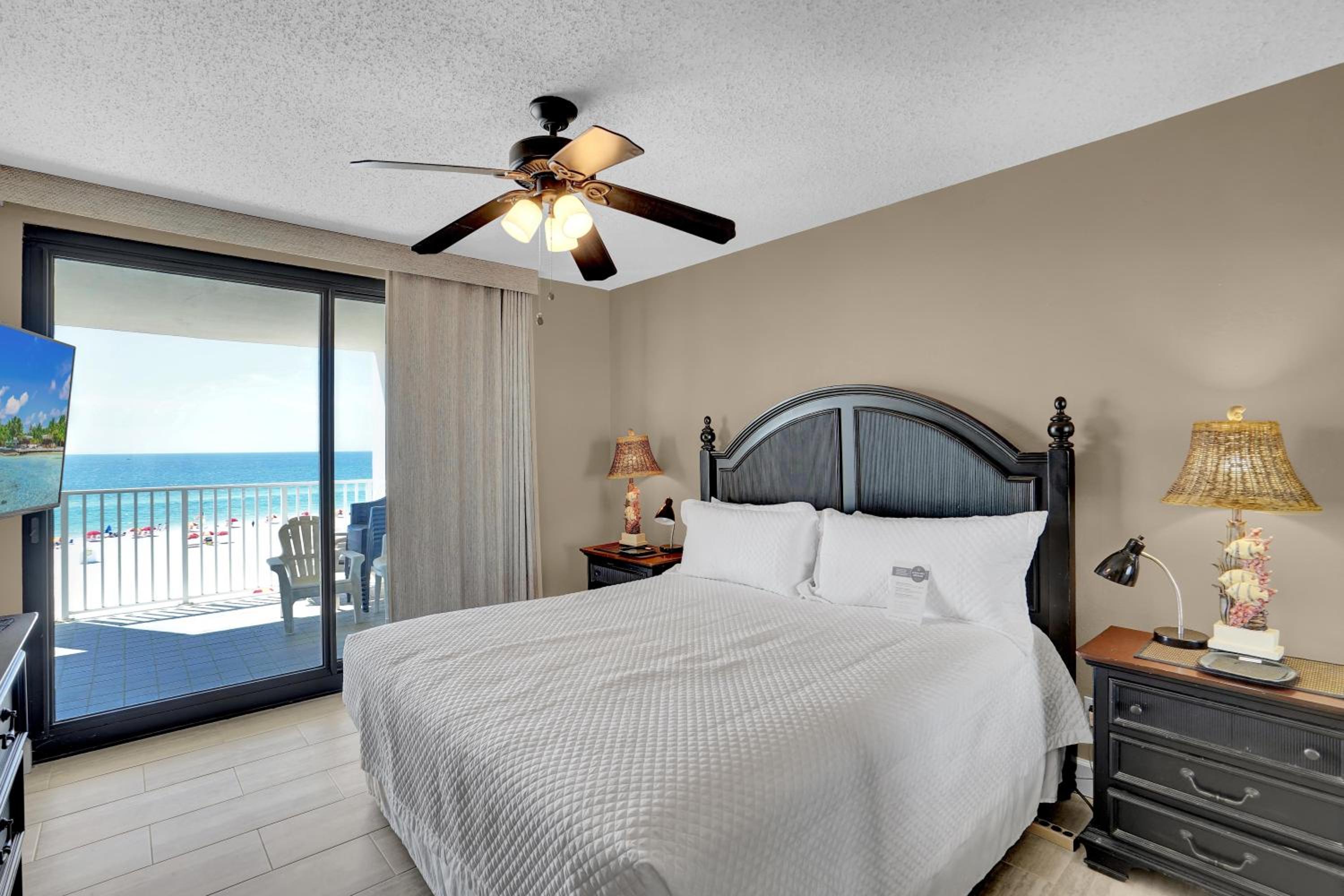 Windward Pointe 401 view 4