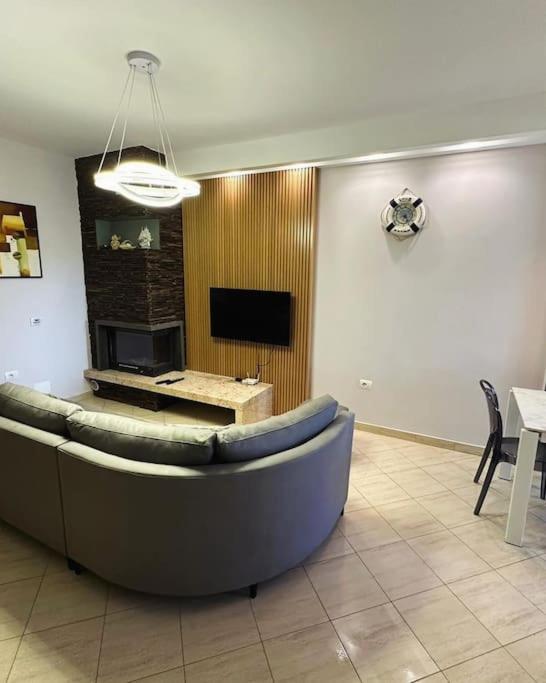 Luxury Villa-Duplex, Lalzi Bay Breeze