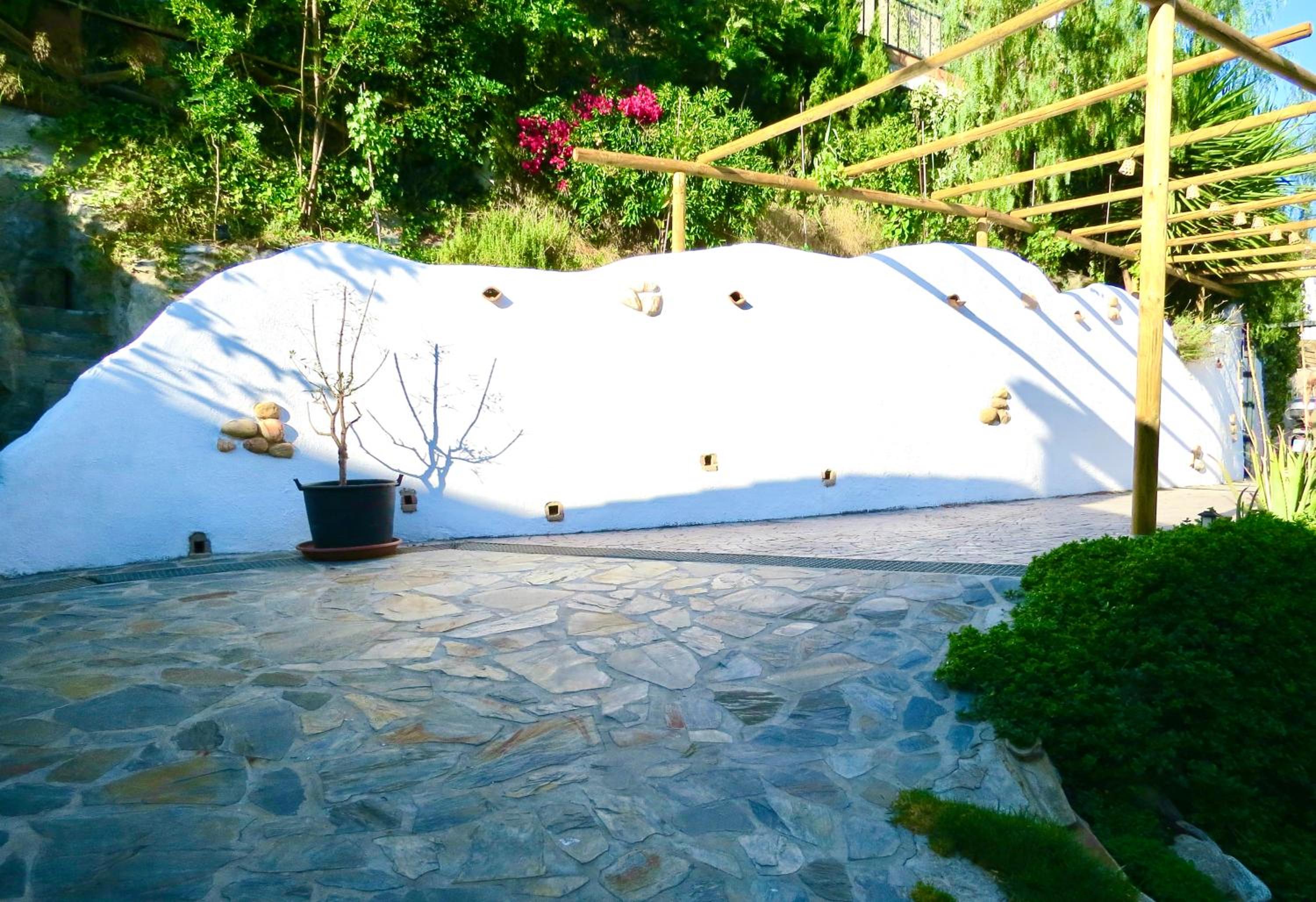 El Encanto