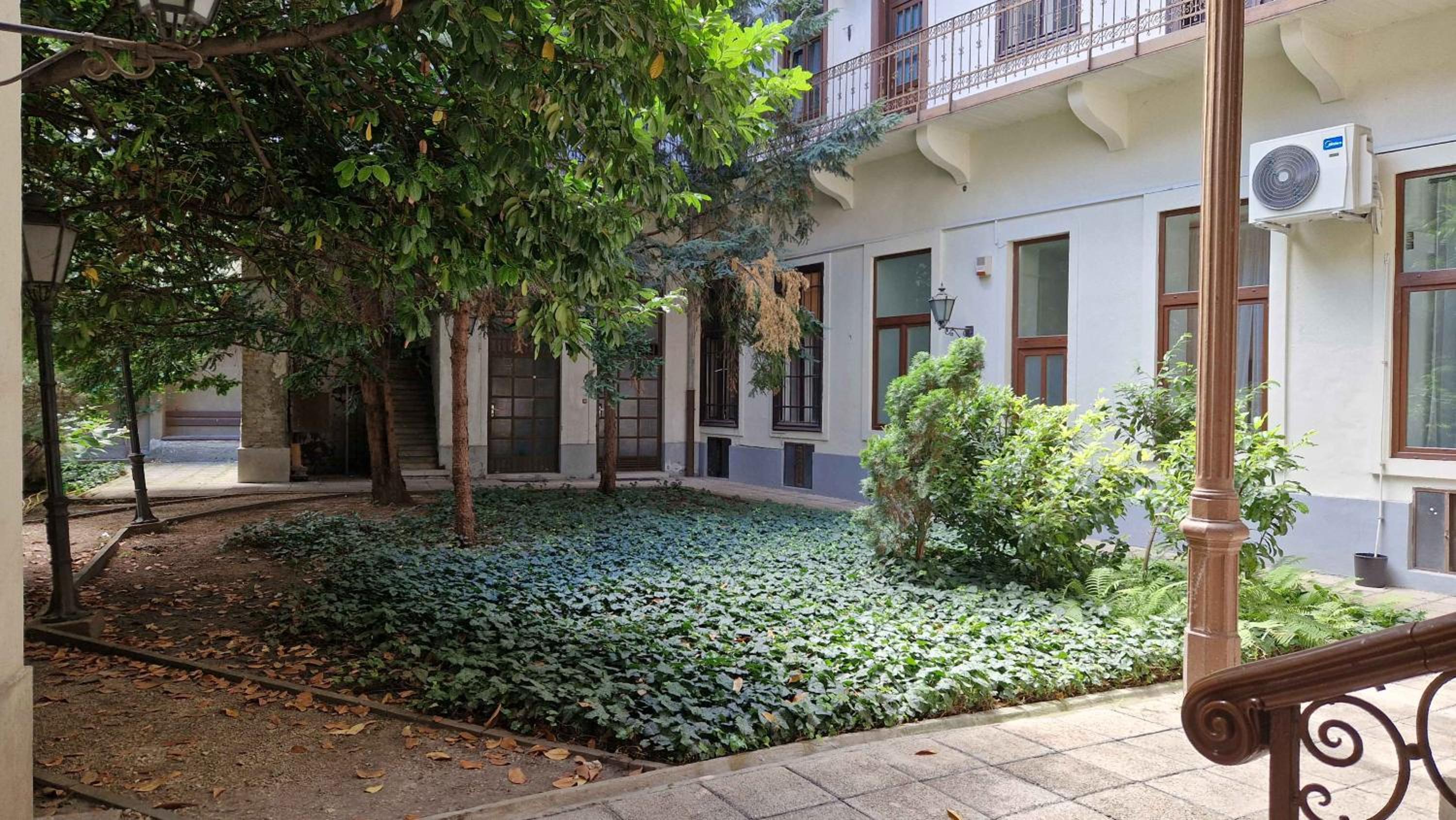 Central Dob Apartman