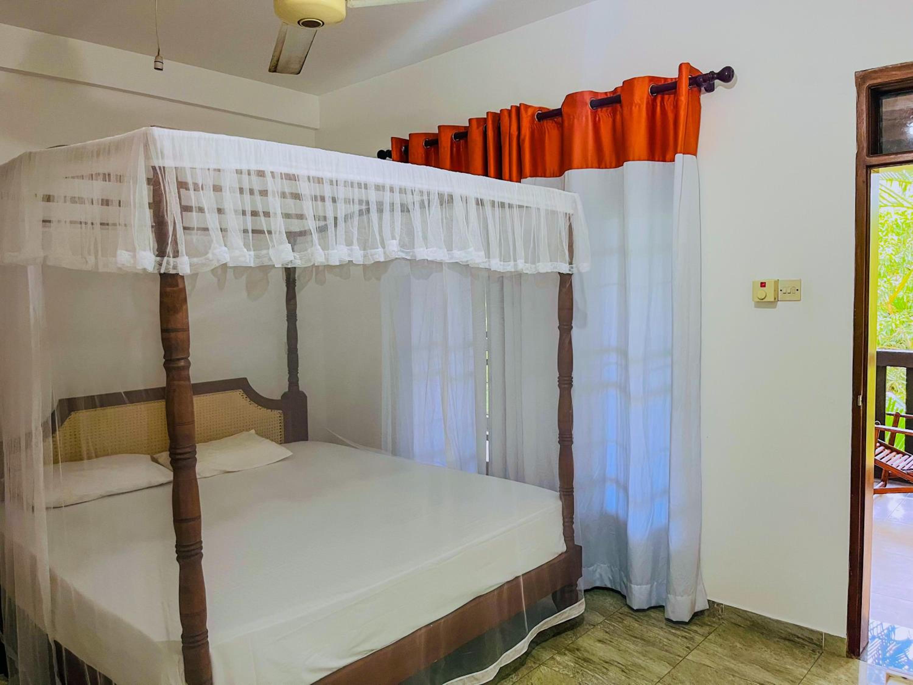 Lake View Villa - Tangalle